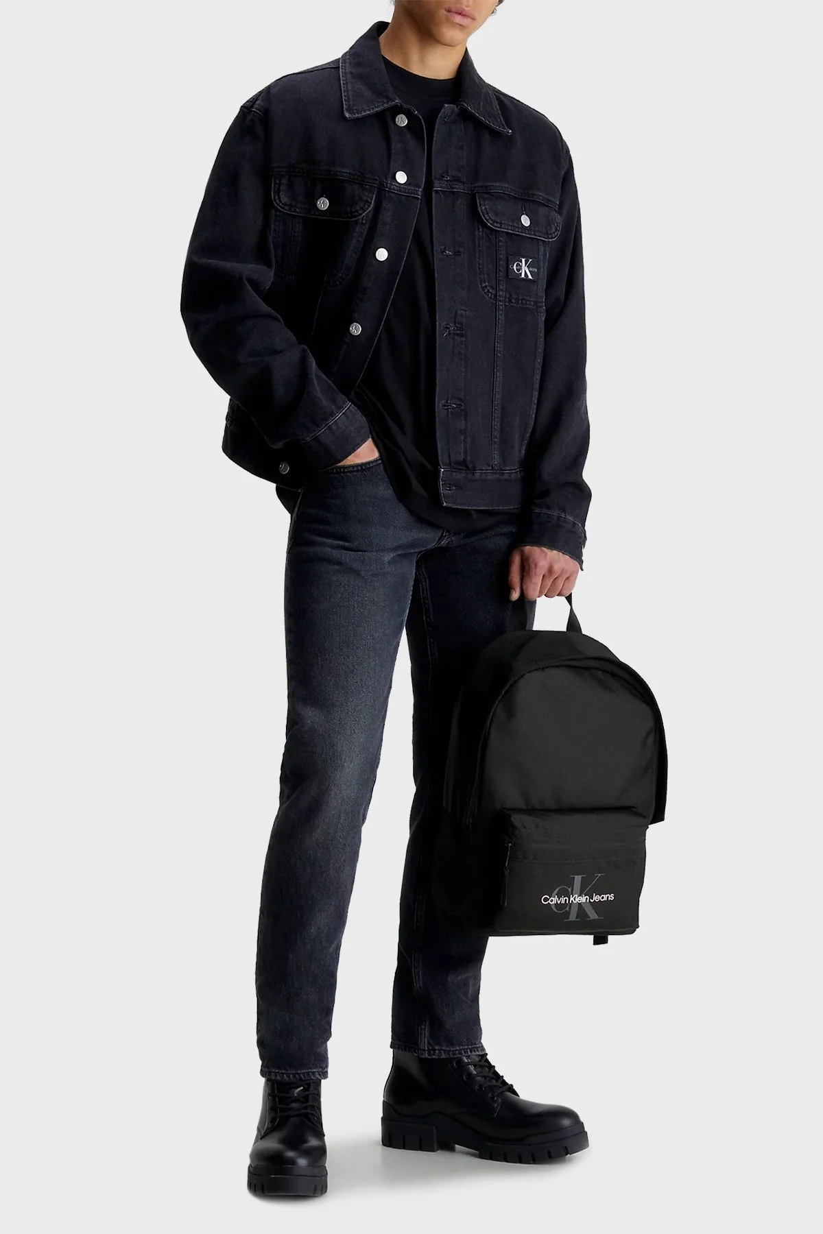 Calvin Klein Fermuarlı K50K511100BDS Erkek Sırt Çantası K50K511100 BDS SİYAH - 2