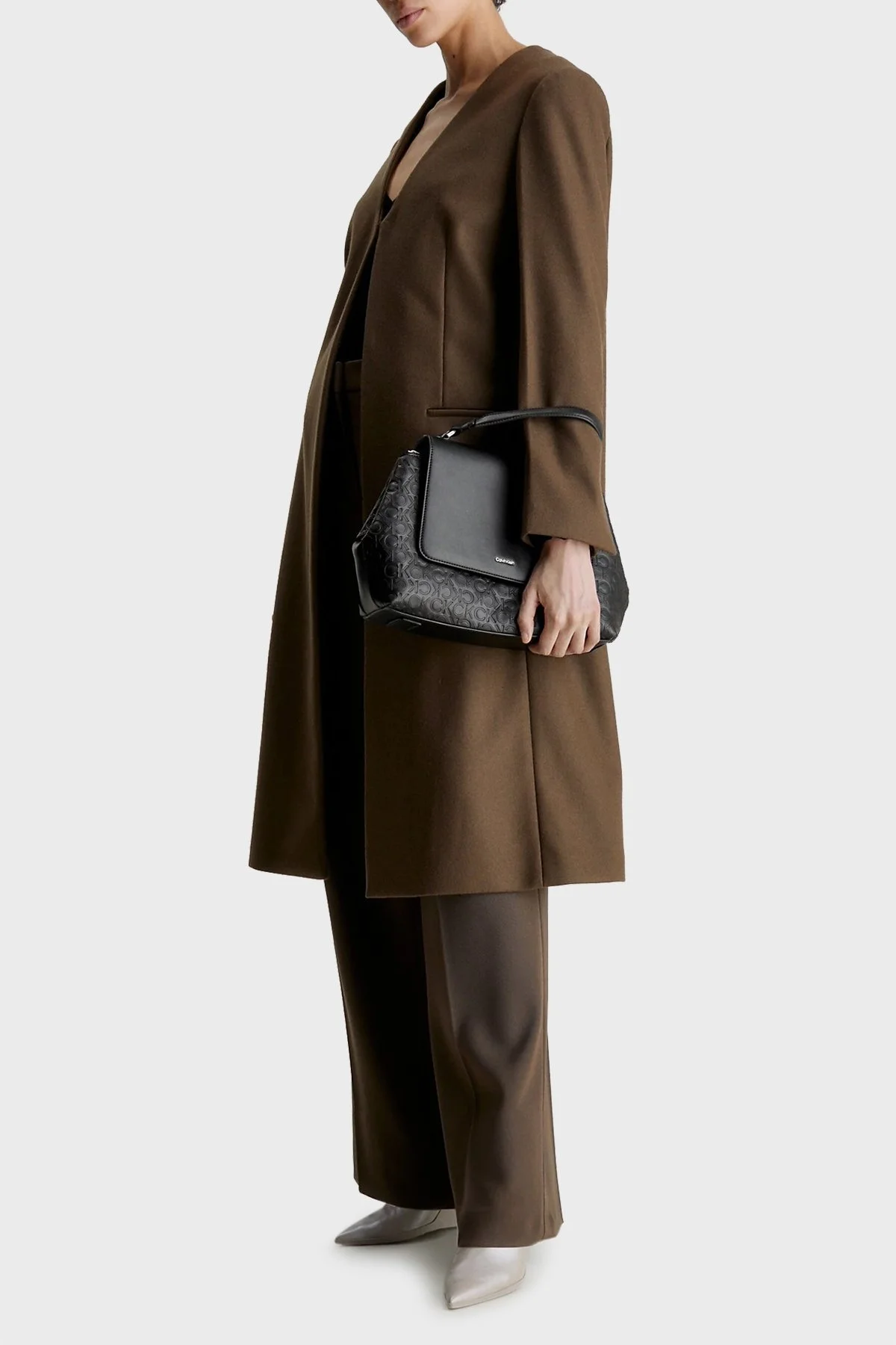 Calvin Klein Fermuarlı Kapamalı Logolu Suni Deri K60K611285BAX Bayan Çanta K60K611285 BAX SİYAH - 2