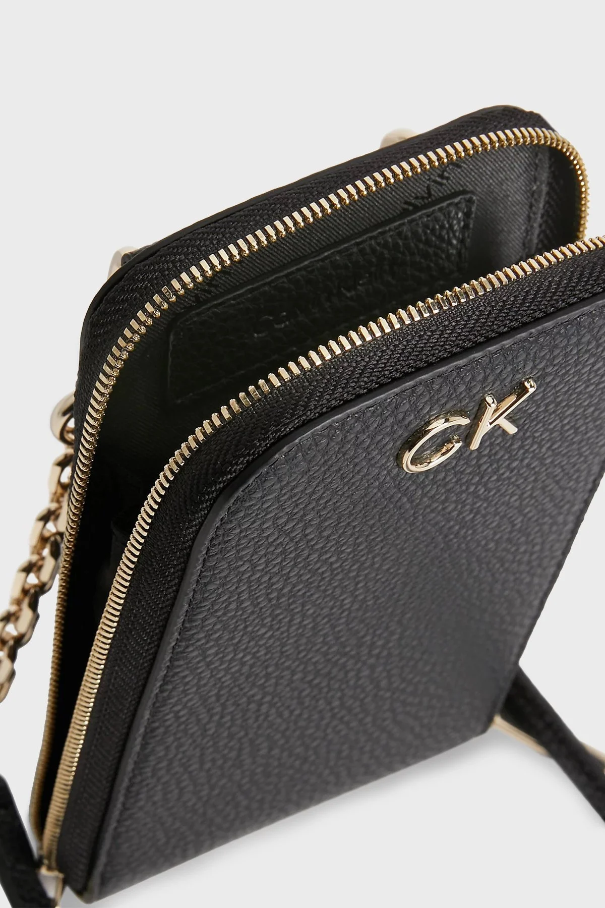 Calvin Klein Fermuarlı Zincir Askılı K60K610488BAX Bayan Telefon Çantası K60K610488 BAX SİYAH - 4