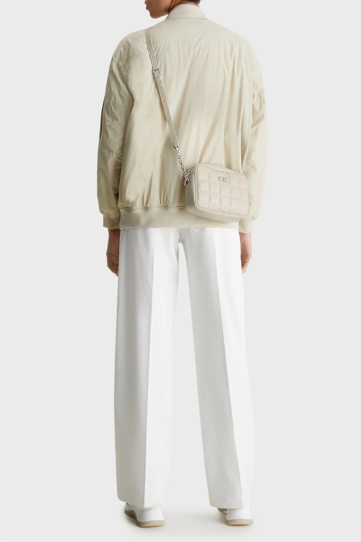 Calvin Klein Fermuarlı Zincir Detaylı Çapraz Askılı K60K610445PEA Bayan Çanta K60K610445 PEA BEJ - 3