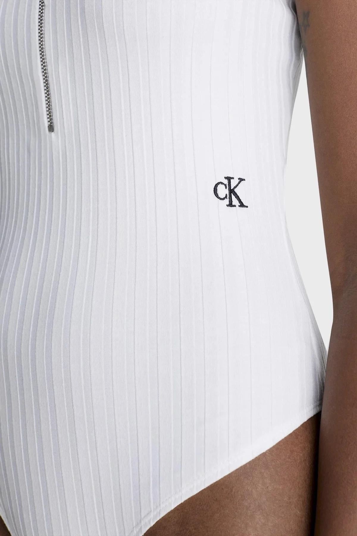 Calvin Klein Fitilli Fermuarlı Dar Kesim Streç Jarse J20J220776YAF Bayan Body J20J220776 YAF BEYAZ - 3