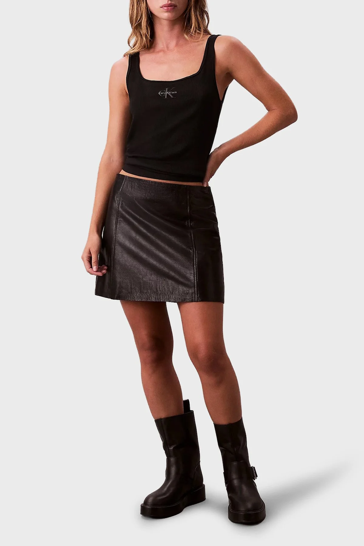 Calvin Klein Fitilli Logolu Pamuklu Slim Fit Yuvarlak Yaka LV047A804GUB1 Bayan Atlet LV047A804G UB1 SİYAH - 2