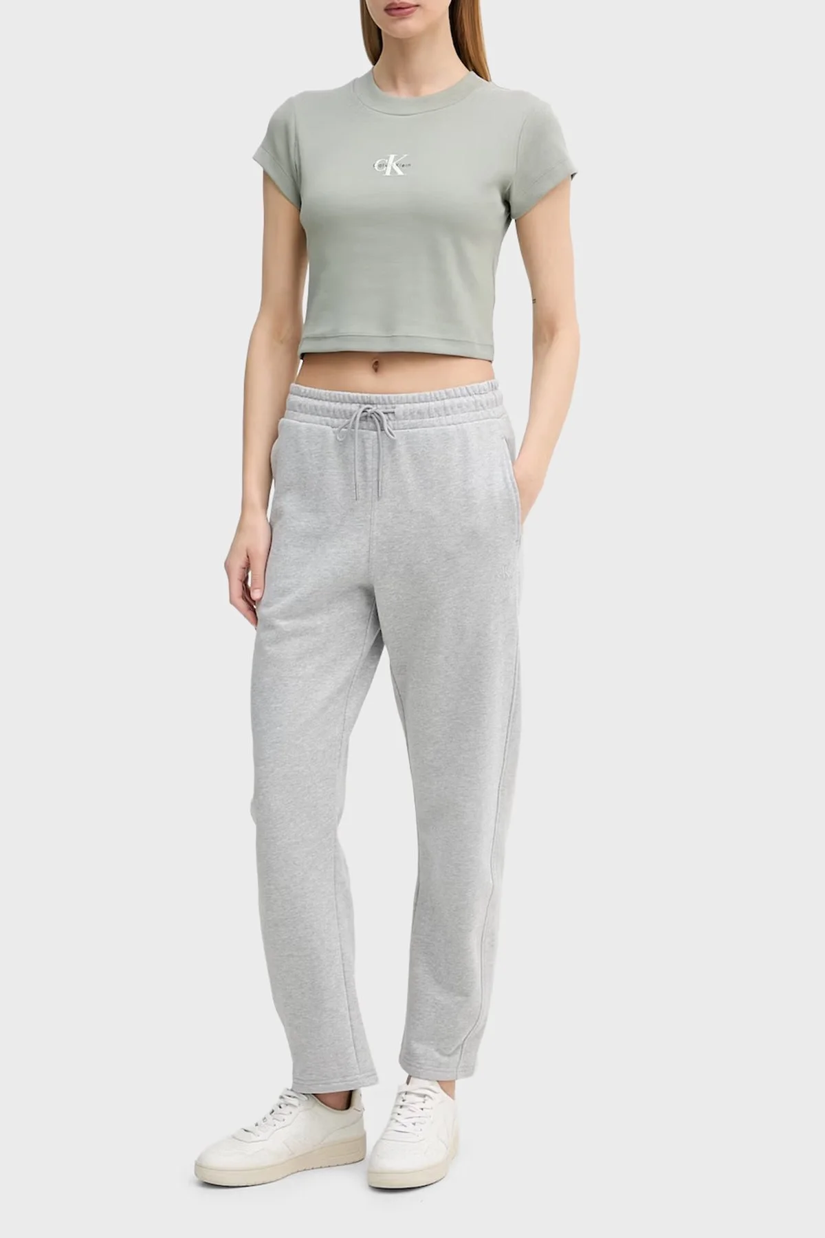 Calvin Klein Fitilli Pamuklu Slim Fit Bisiklet Yaka Crop LV047AB802PEZ Kadın T Shirt LV047AB802 PEZ HAKİ - 2