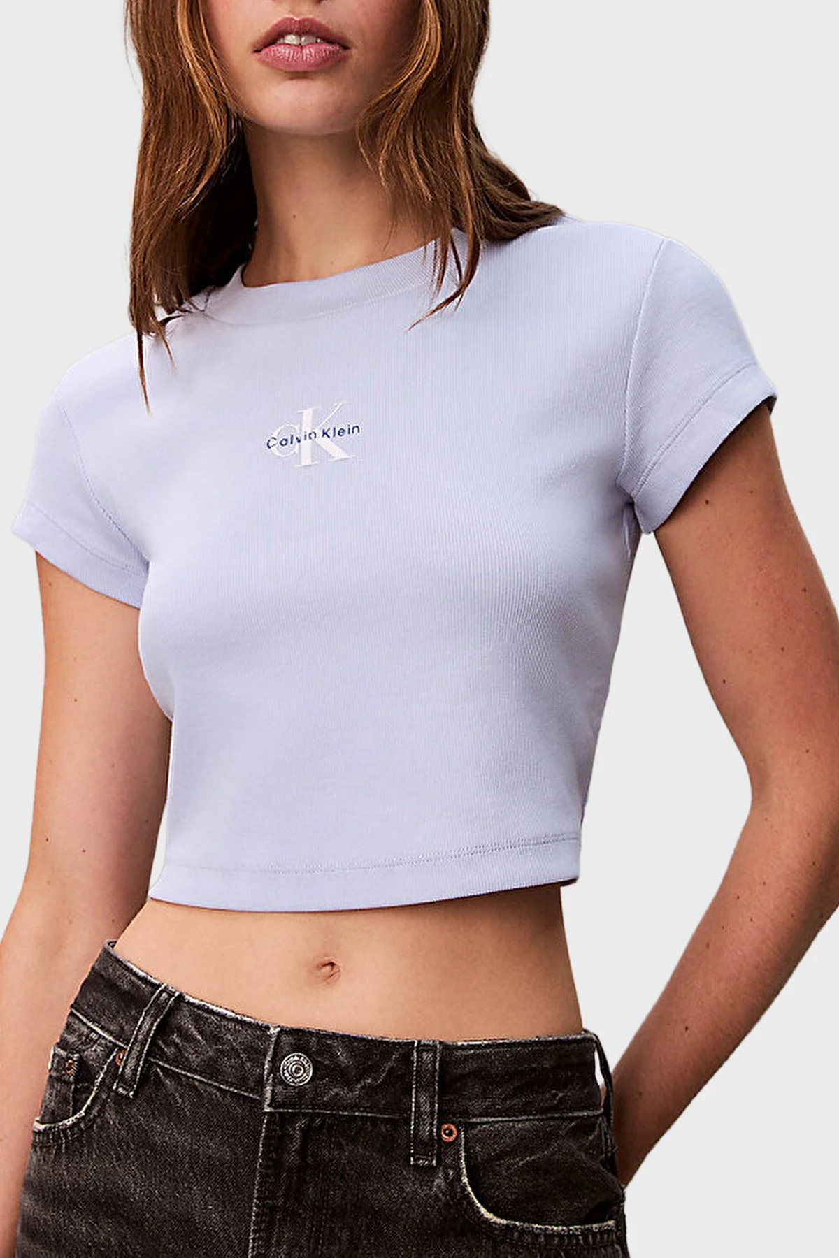 Calvin Klein Fitilli Pamuklu Slim Fit Bisiklet Yaka Crop LV047AB802TKF Bayan T Shirt LV047AB802 TKF MAVİ - 4