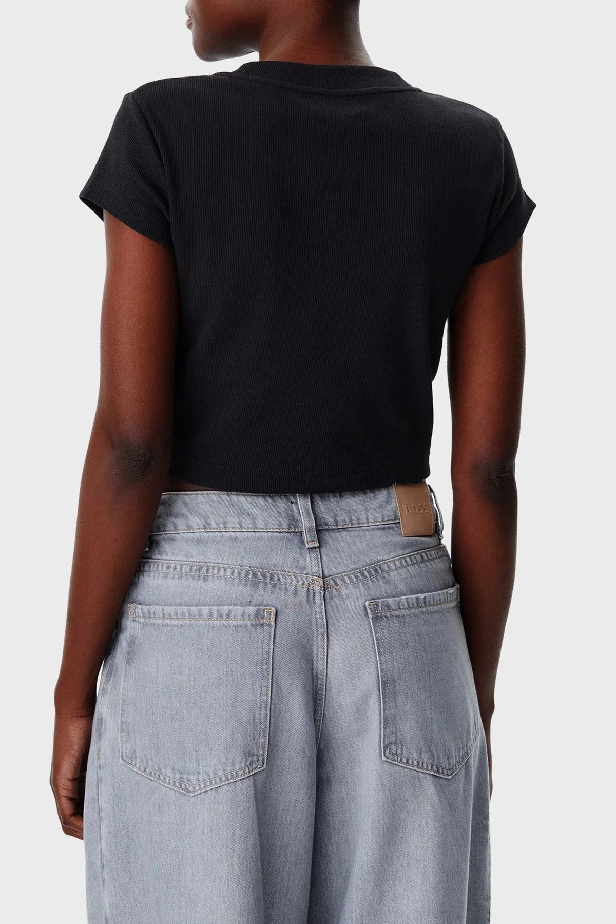 Calvin Klein Fitilli Pamuklu Slim Fit Bisiklet Yaka Crop LV047AB802UB1 Bayan T Shirt LV047AB802 UB1 SİYAH - 3