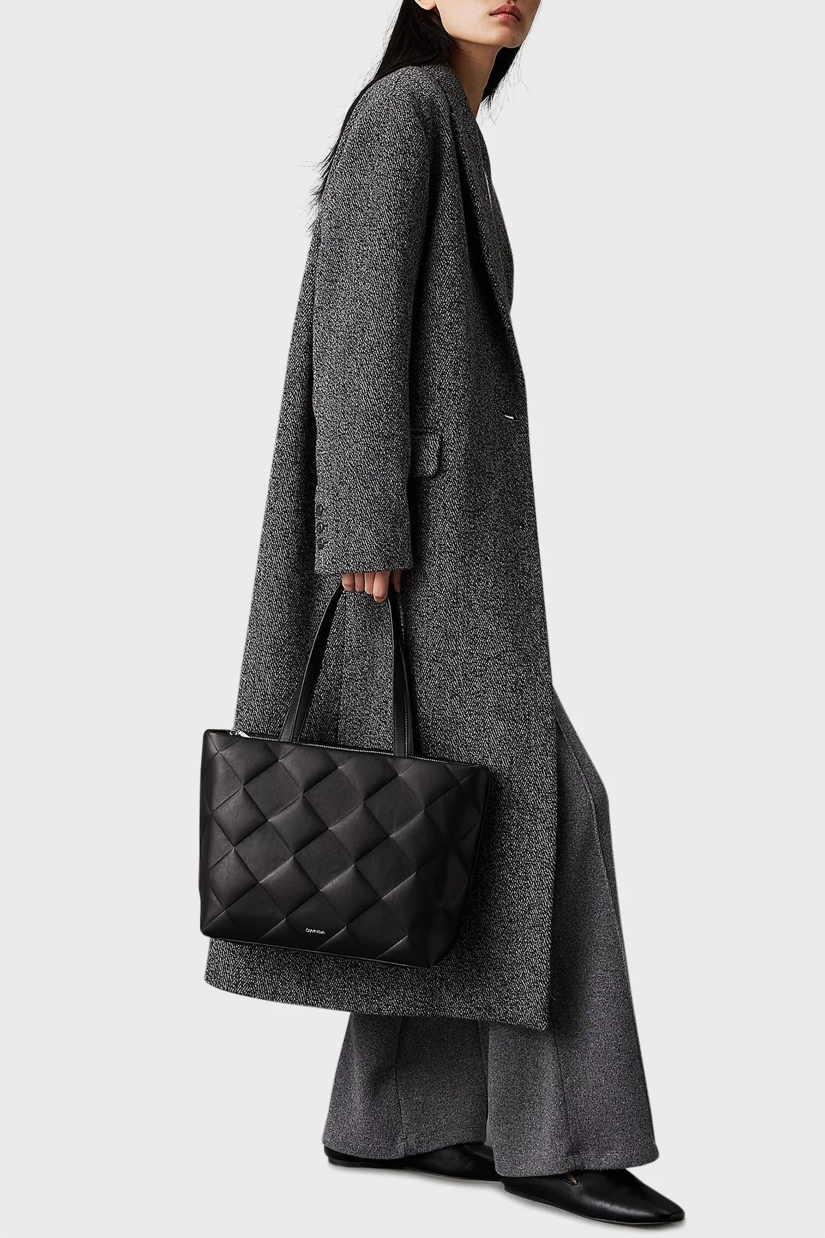 Calvin Klein Geometrik Desenli Fermuarlı Tote K60K612906BEH Bayan Çanta K60K612906 BEH SİYAH - 2