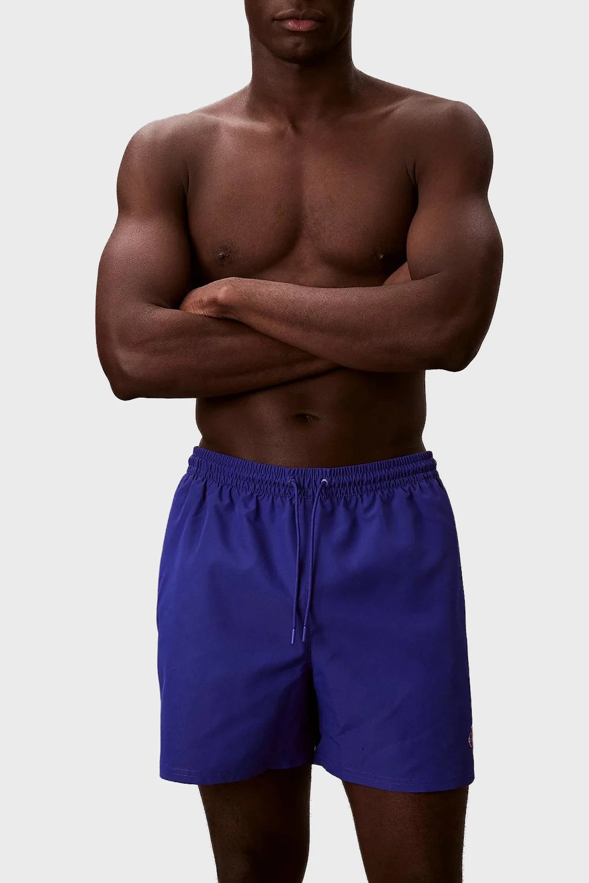 Calvin Klein Graphic Monogram Bağlamalı Cepli LV00N61045C8X Erkek Deniz Şortu LV00N61045 C8X SAKS - 1