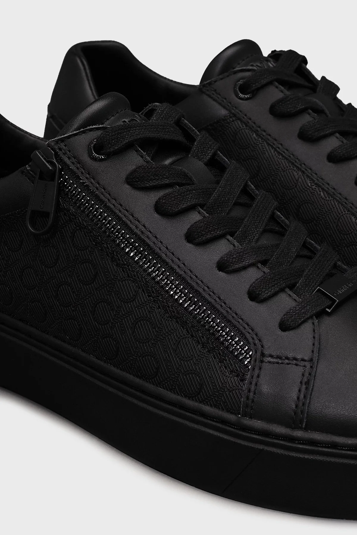 Calvin Klein Hakiki Deri Kabartmalı Logo Baskılı Sneaker HM0HM015550GT Erkek Ayakkabı HM0HM01555 0GT SİYAH - 5