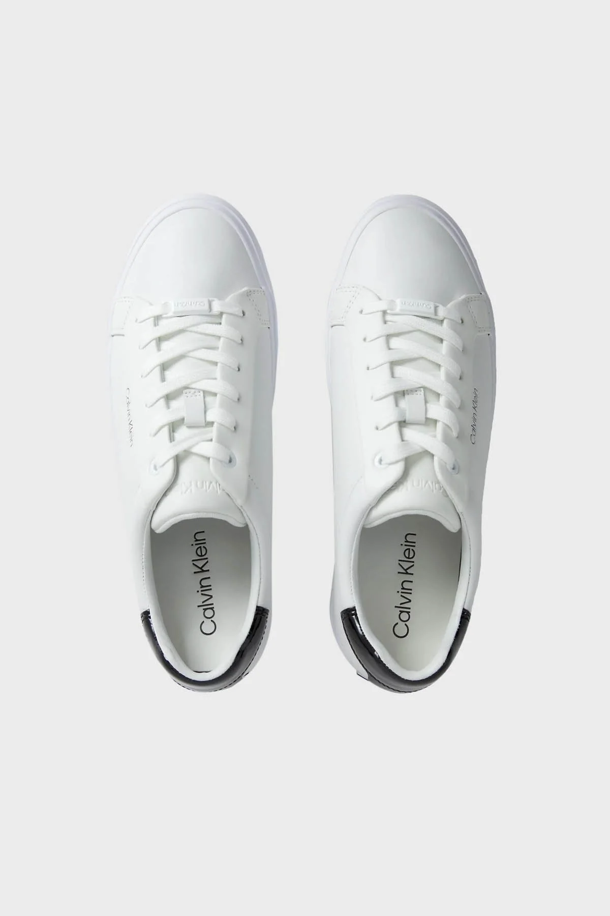 Calvin Klein Hakiki Deri Logolu Sneaker HW0HW016810K4 Bayan Ayakkabı HW0HW01681 0K4 BEYAZ-SİYAH - 9