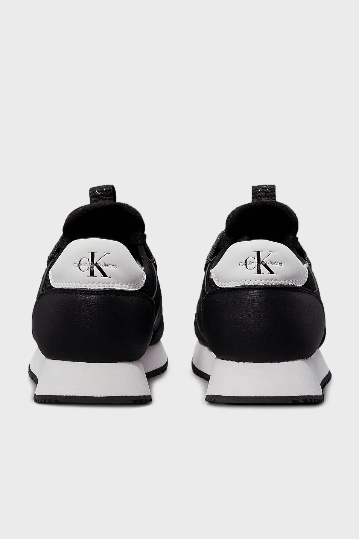 Calvin Klein Hakiki Deri Logolu Sneaker YW0YW016160GM Bayan Ayakkabı YW0YW01616 0GM SİYAH-BEYAZ - 10