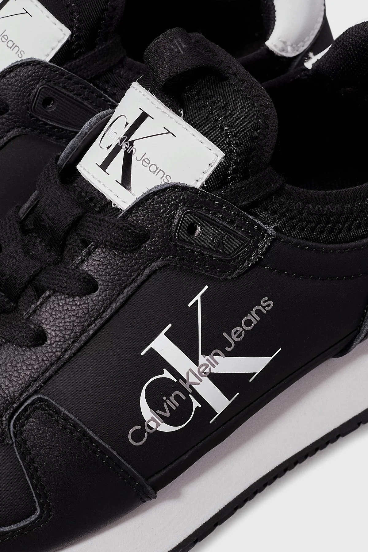 Calvin Klein Hakiki Deri Logolu Sneaker YW0YW016160GM Bayan Ayakkabı YW0YW01616 0GM SİYAH-BEYAZ - 11