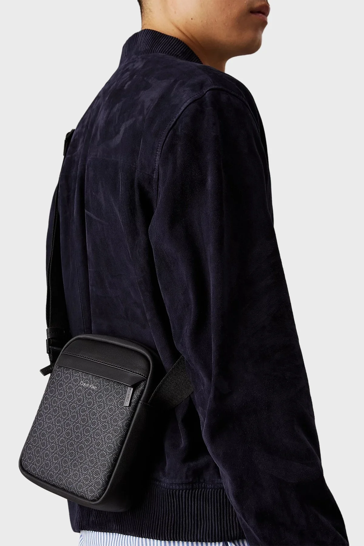 Calvin Klein Jakarlı Logo Baskılı Ayarlanabilir Askılı K50K5129090GJ Erkek Çanta K50K512909 0GJ SİYAH - 8