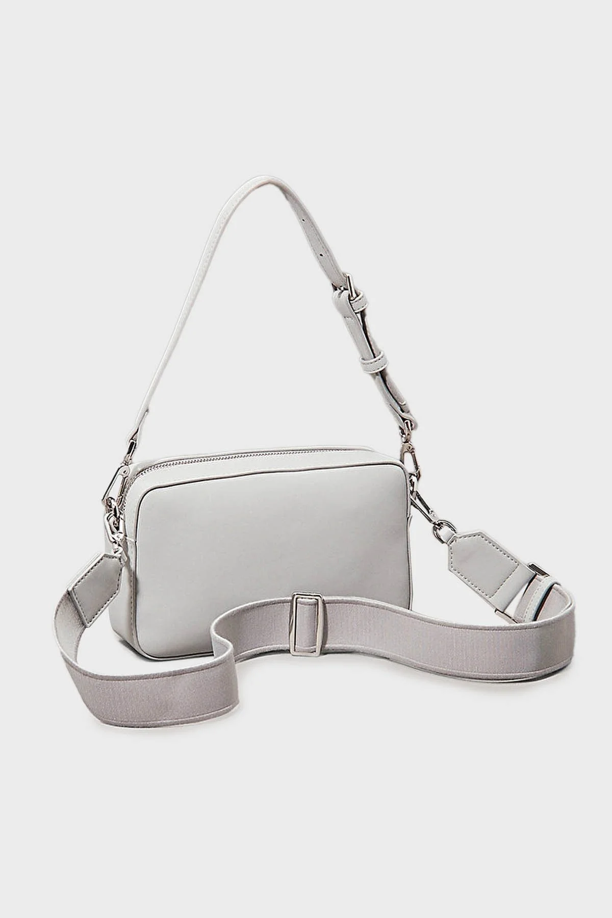 Calvin Klein Jakarlı Logo Baskılı Çıkarılabilir Askılı K60K613021PDE Bayan Çanta K60K613021 PDE GRİ - 10