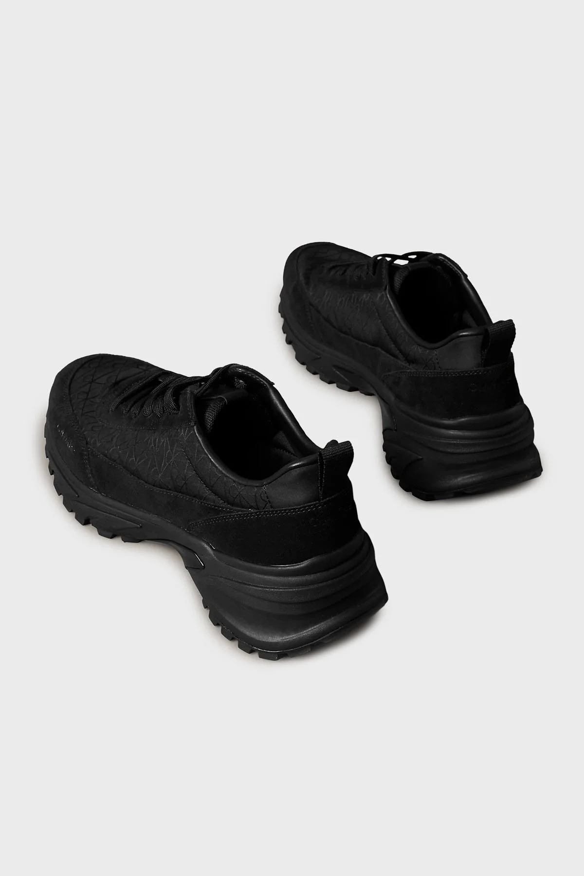 Calvin Klein Jakarlı Logo Baskılı Kalın Taban Sneaker YM0YM013780GJ Erkek Ayakkabı YM0YM01378 0GJ SİYAH - 4