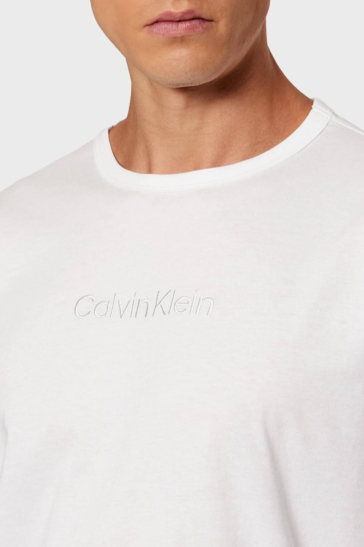 Calvin Klein Jakarlı Logolu % 100 Pamuk Relaxed Fit LV00NM295333E Erkek Pijama Takımı LV00NM2953 33E LACİVERT-BEYAZ - 4