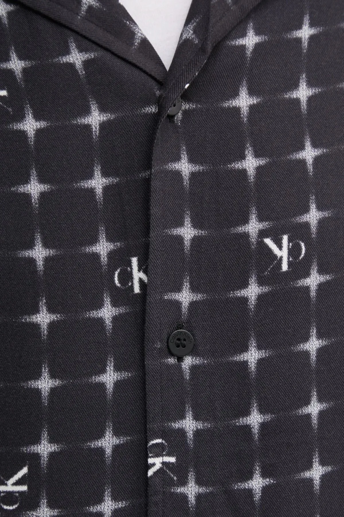 Calvin Klein Jakarlı Regular Fit Kısa Kollu KM0KM011480GO Erkek Gömlek KM0KM01148 0GO SİYAH - 10