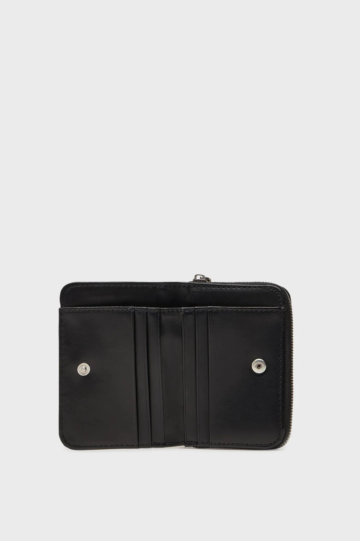 US Calvin Klein Kabartma Logolu Fermuarlı LV04K1004GUB1 Bayan Cüzdan LV04K1004G UB1 SİYAH - 7