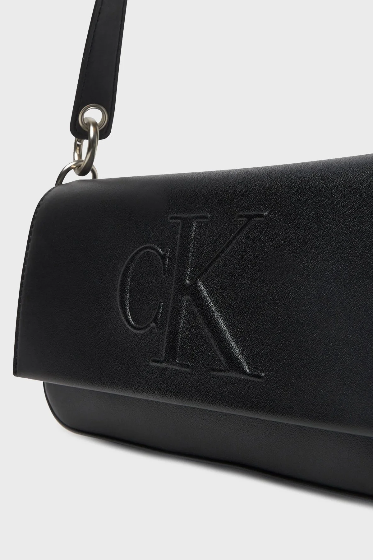 Calvin Klein Kabartma Logolu Omuz Askılı LV04K3148GUB1 Bayan Çanta LV04K3148G UB1 SİYAH - 7