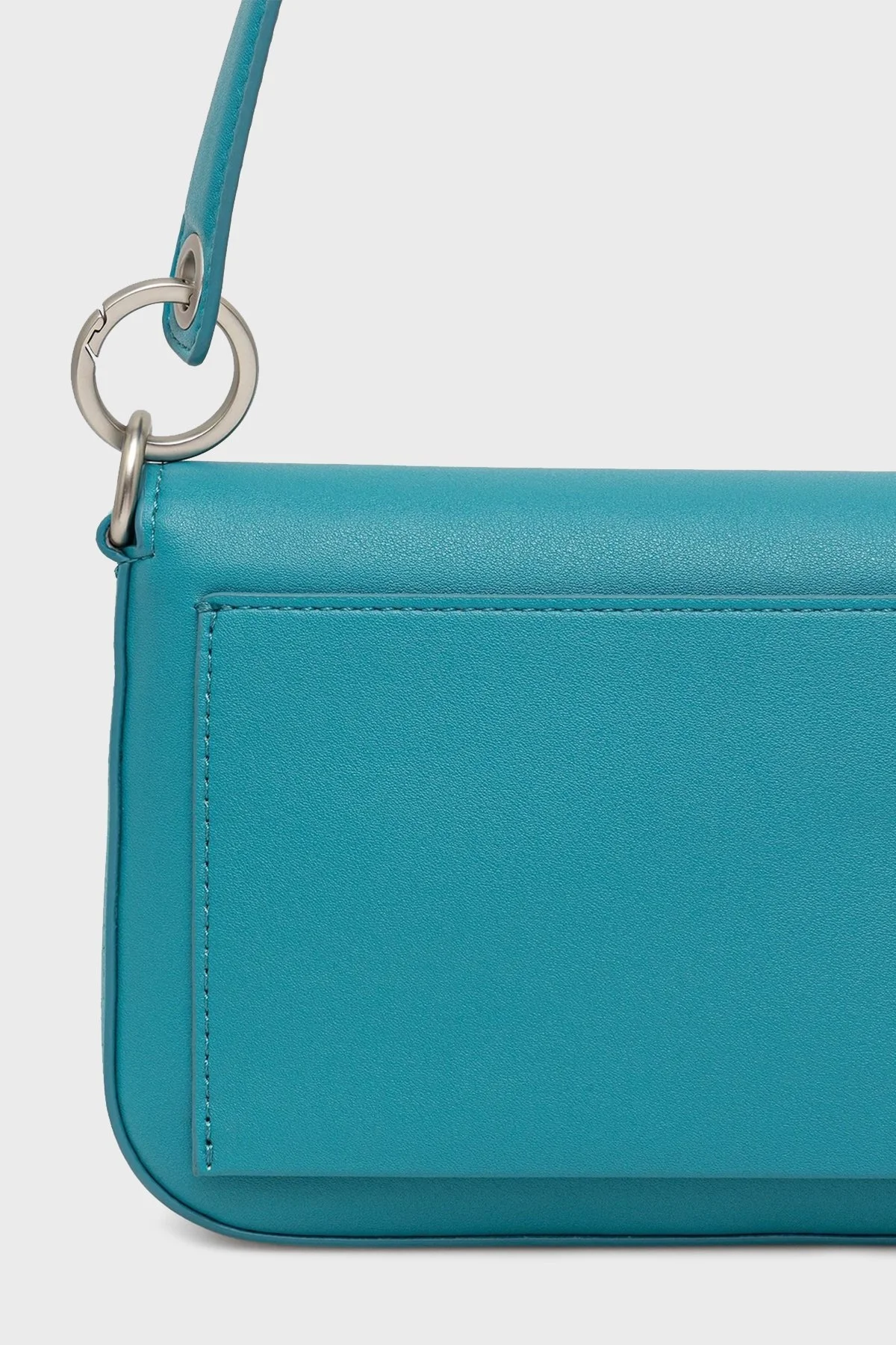 Calvin Klein Kabartma Logolu Omuz Askılı LV04K3148GXT6 Bayan Çanta LV04K3148G XT6 TURKUAZ - 3