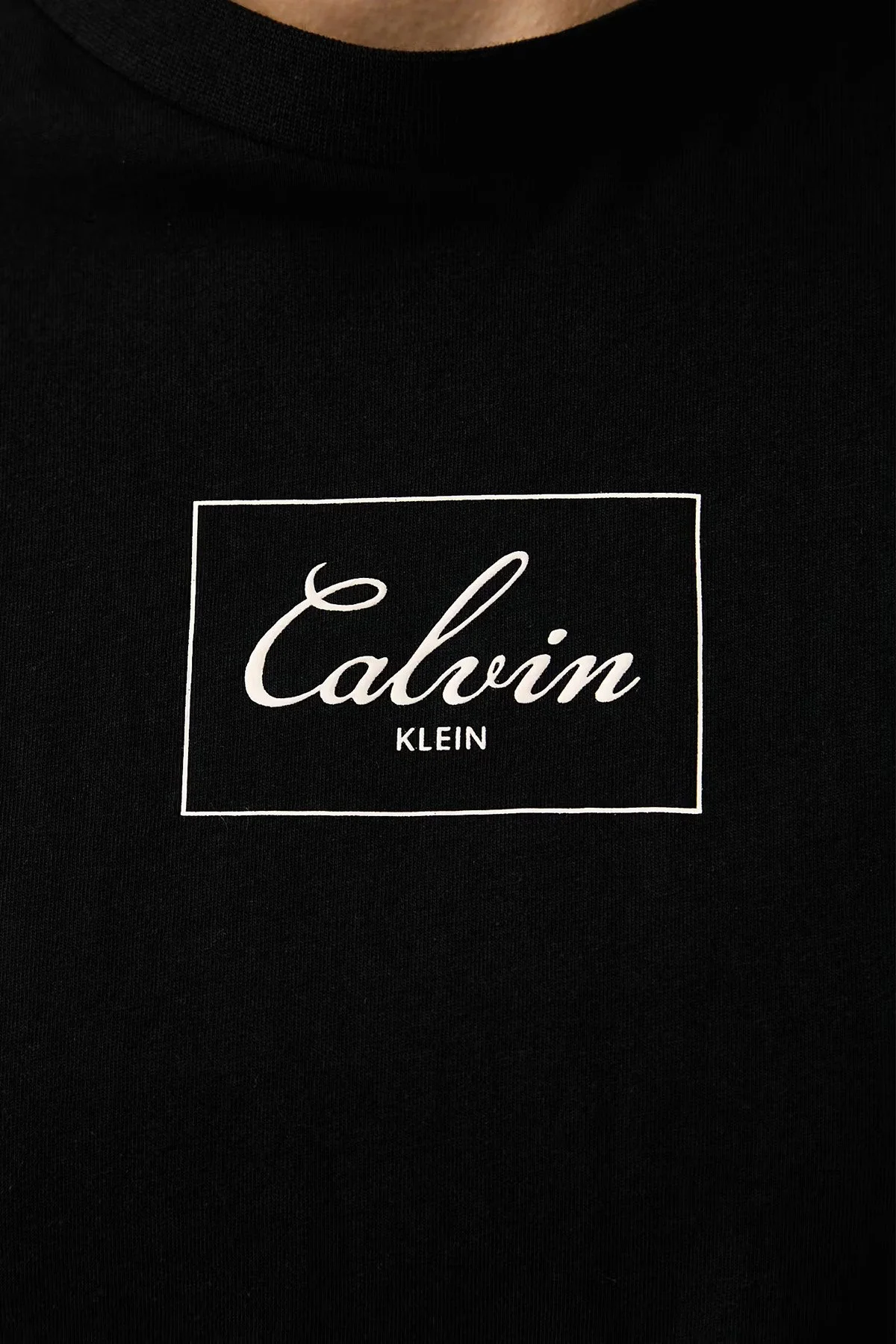 Calvin Klein Kadın T Shirt LV047H811G UB1 Siyah - 4