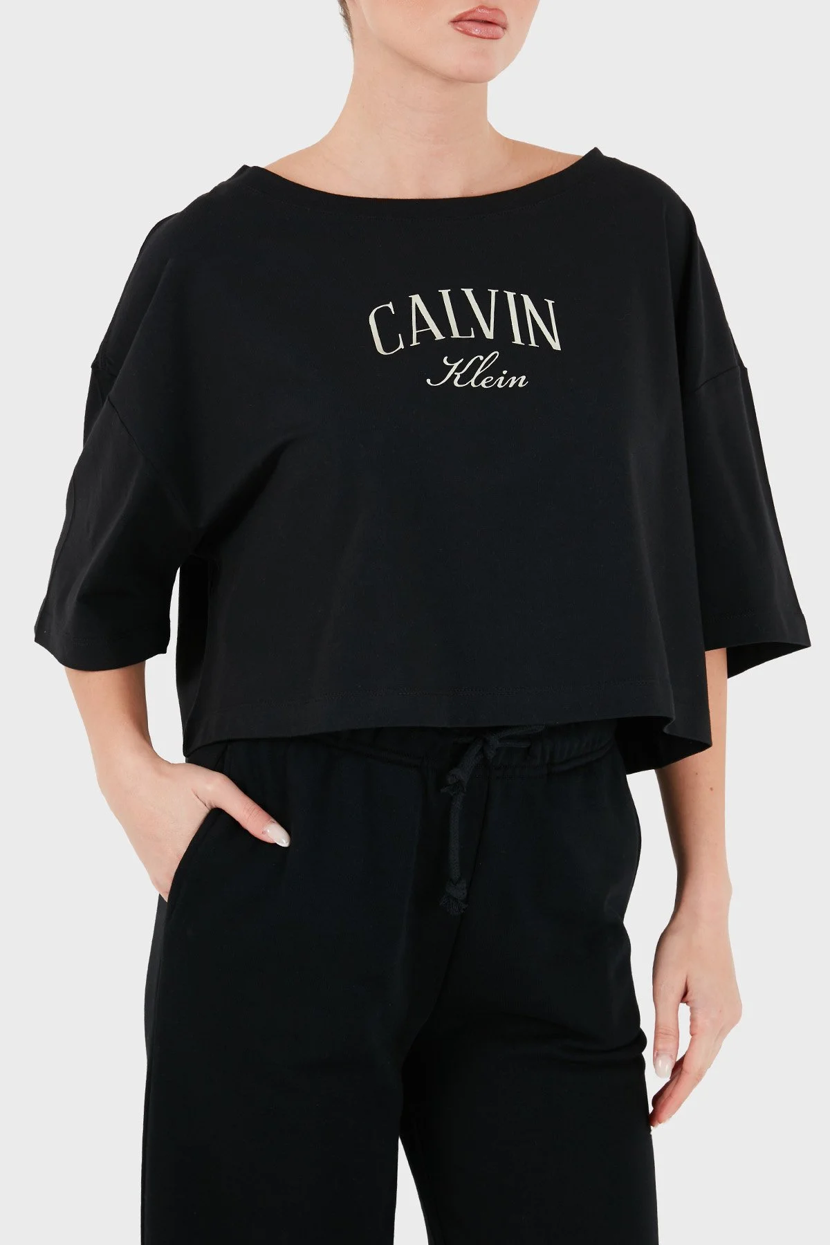 Calvin Klein Kadın T Shirt LV047H823G UB1 Siyah - 3