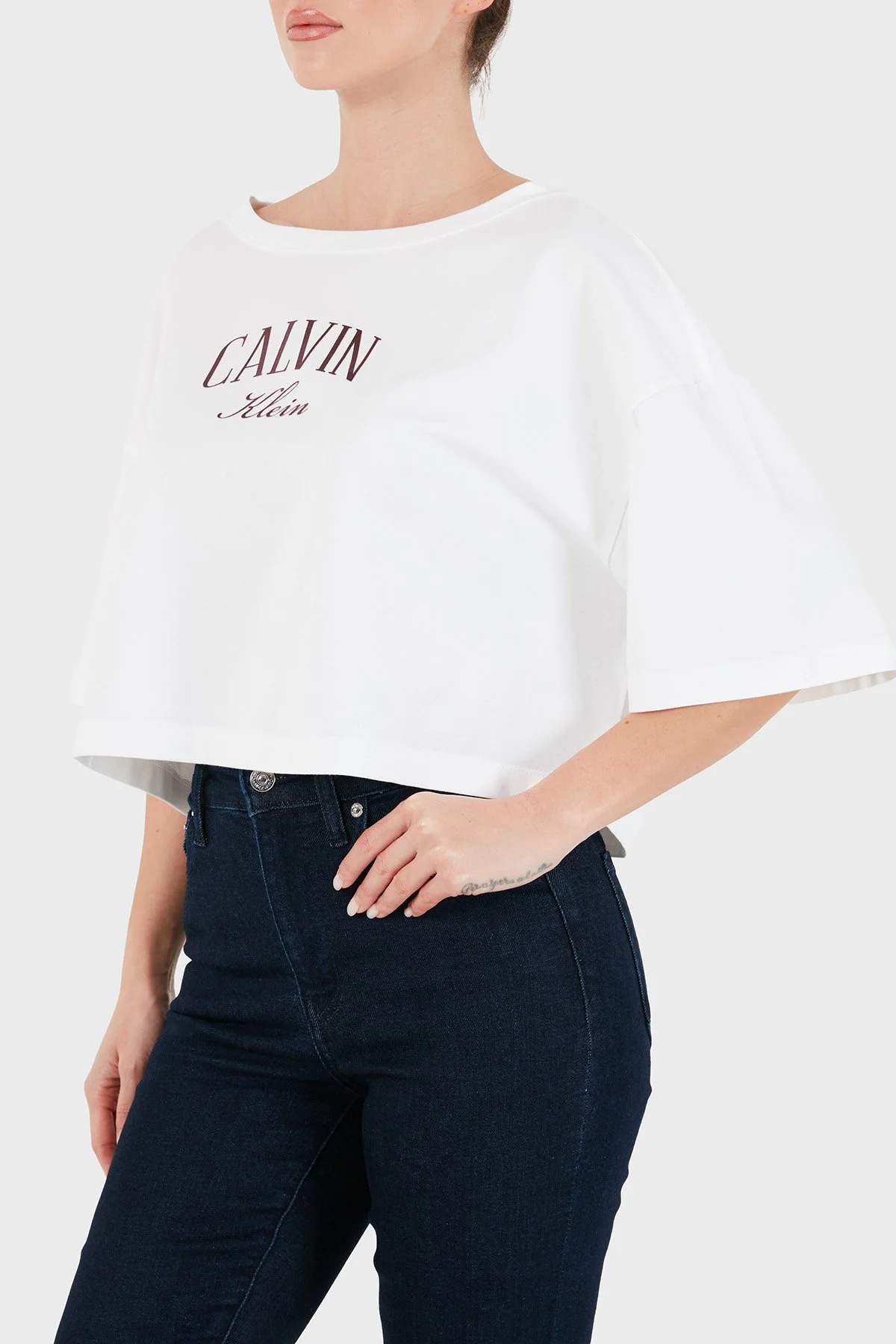 Calvin Klein Kadın T Shirt LV047H823G YAF Beyaz - 3