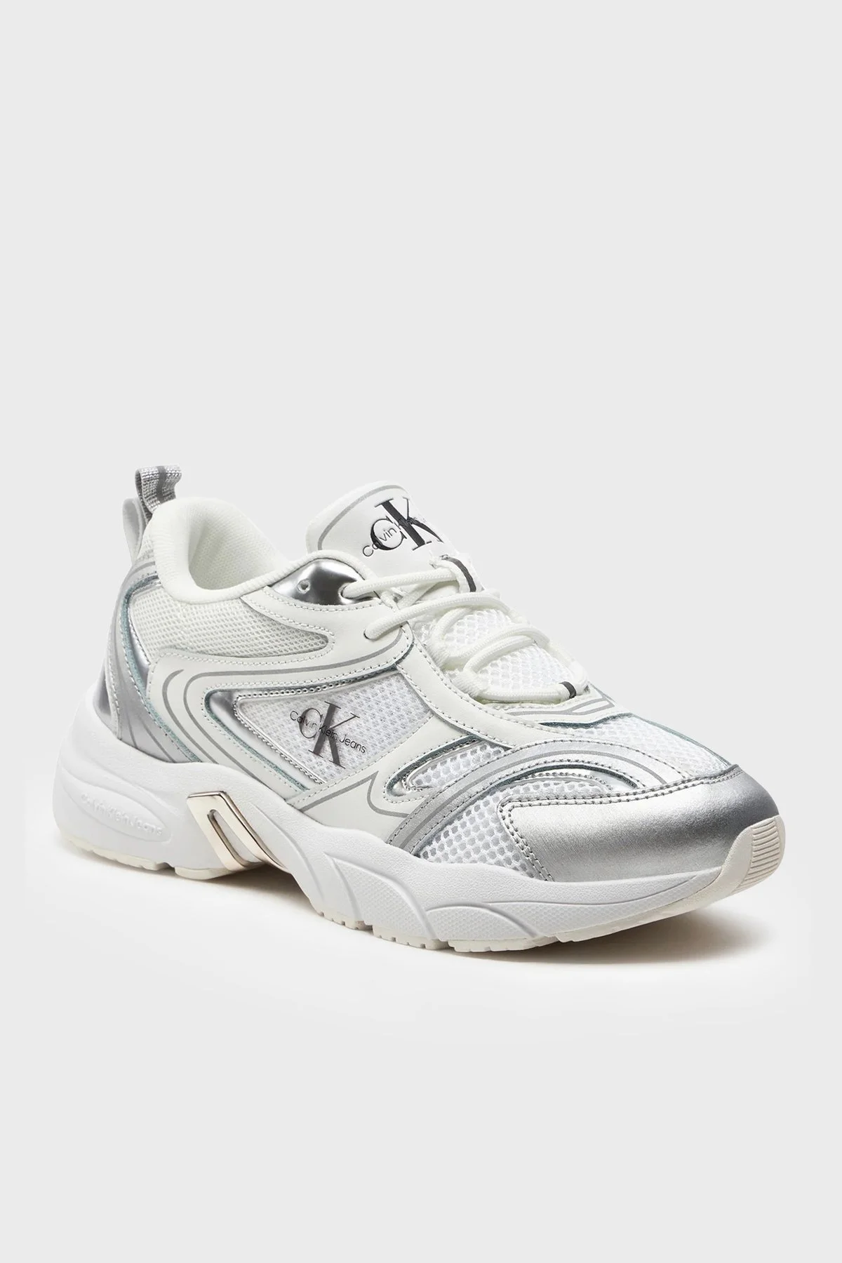 Calvin Klein Kalın Tabanlı Retro Model Tennis Low Lace Sneaker YW0YW0138101V Bayan Ayakkabı YW0YW01381 01V BEYAZ-GÜMÜŞ - 3