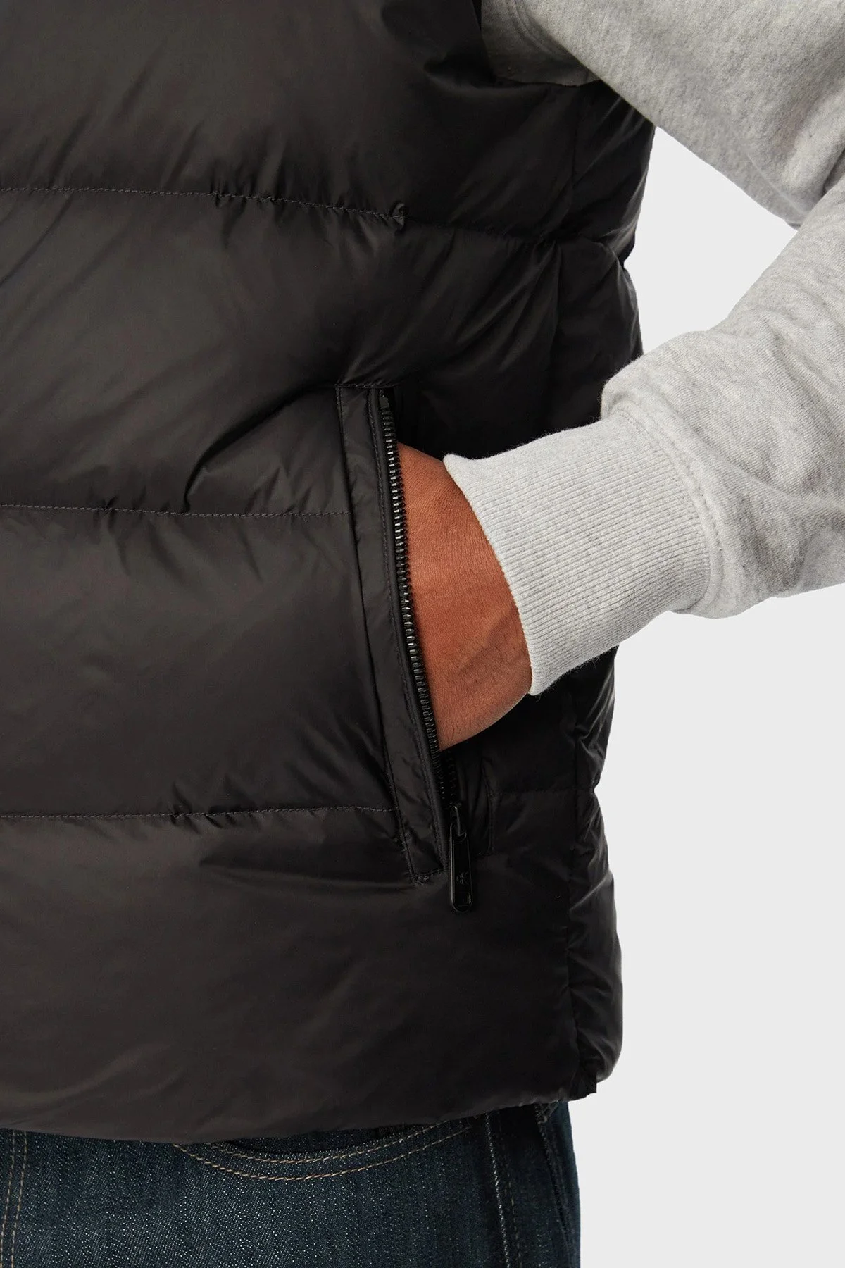 Calvin Klein Kapitoneli Çıkarılabilir Kapüşonlu Yaka Şişme LV04RG514GUB1 Erkek Yelek LV04RG514G UB1 Siyah - 6