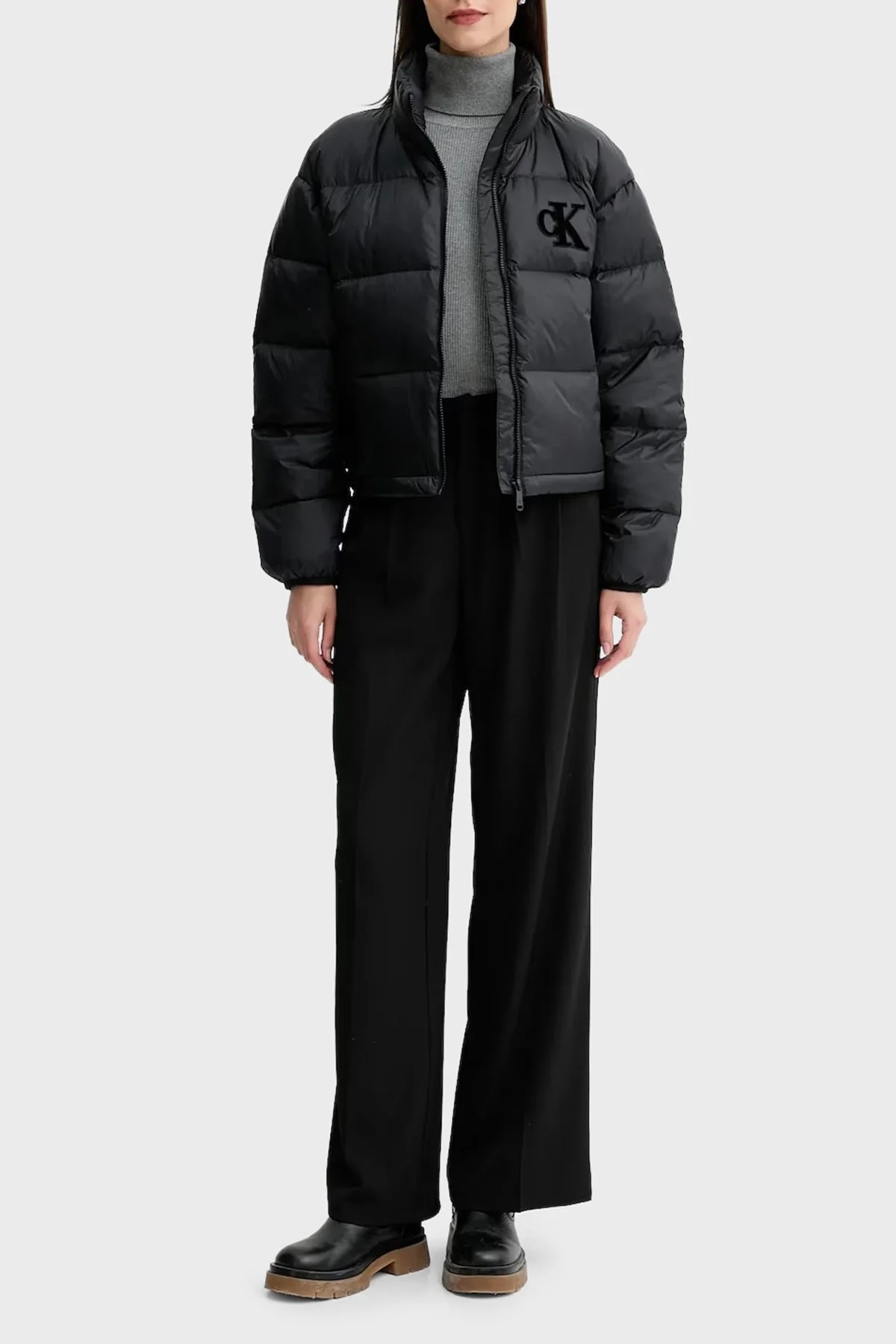 Calvin Klein Kapitoneli Logolu Boxy Fit Dik Yaka Şişme LV047D503GUB1 Bayan Ceket LV047D503G UB1 SİYAH - 2