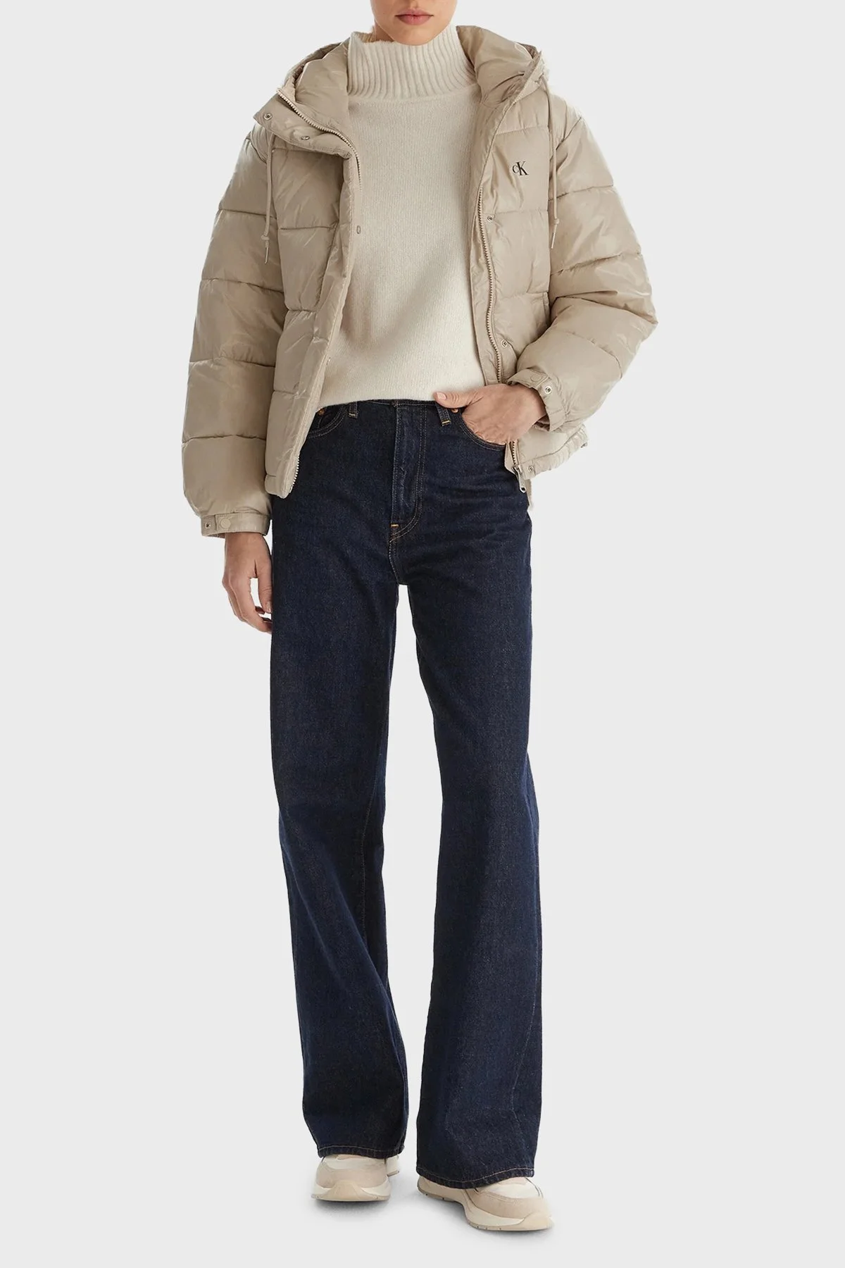 Calvin Klein Kapitoneli Loose Fit Kapüşonlu Parlak Şişme LV047D505GNSU Bayan Mont LV047D505G NSU BEJ - 2