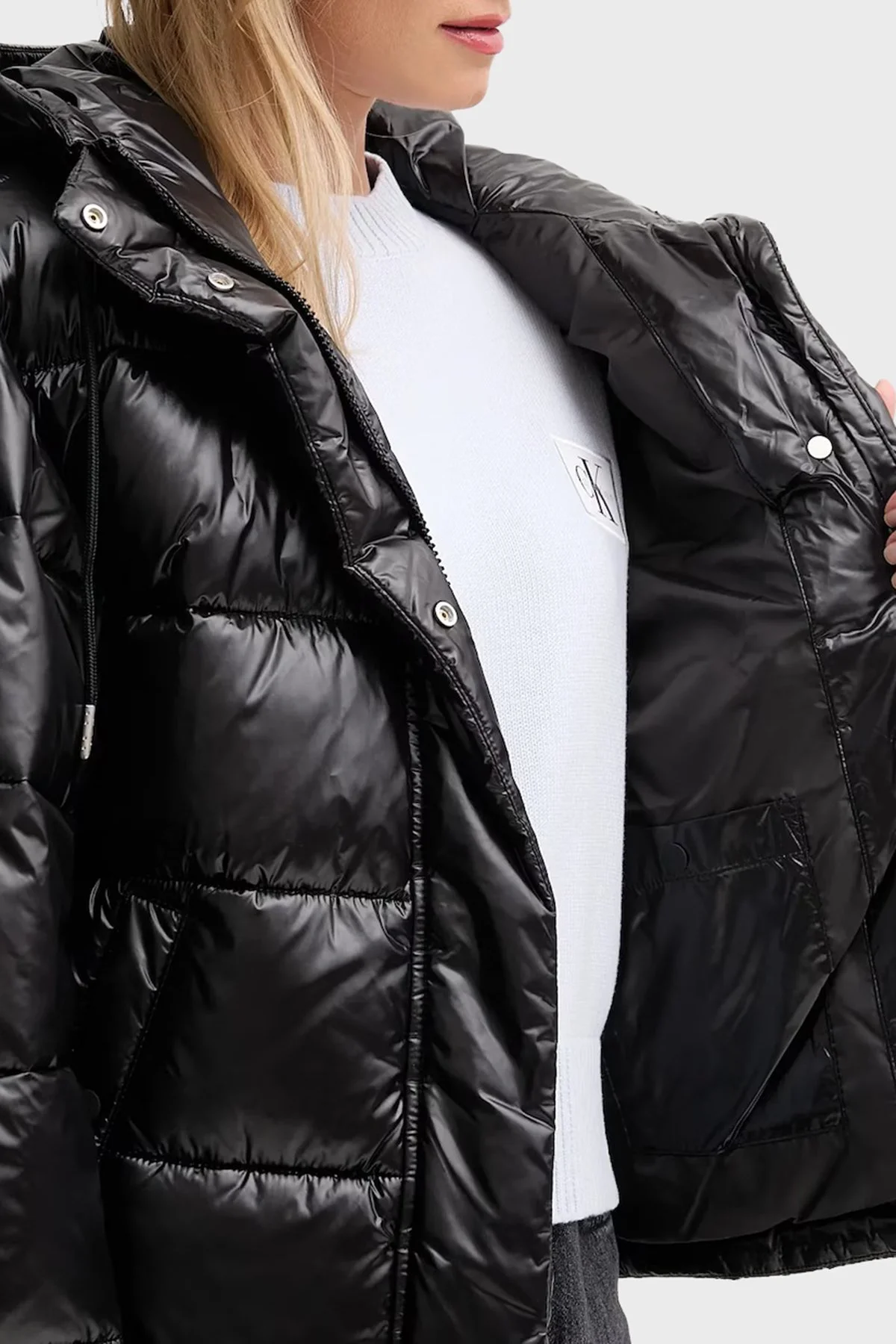 Calvin Klein Kapitoneli Loose Fit Kapüşonlu Parlak Şişme LV047D505GUB1 Bayan Mont LV047D505G UB1 SİYAH - 5