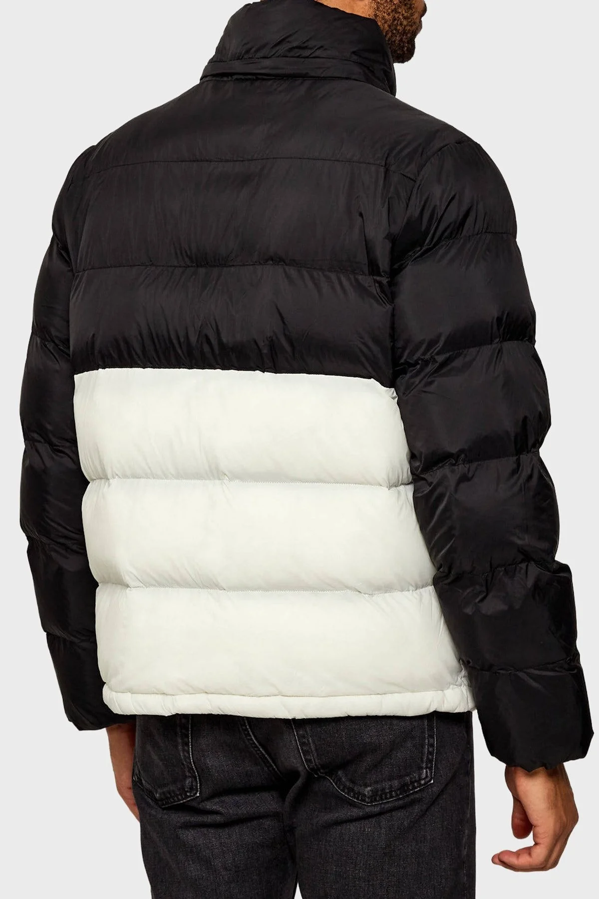 Calvin Klein Kapitoneli Regular Fit Çıkarılabilir Kapüşonlu LV04RD527GYAS Erkek Mont LV04RD527G YAS BEYAZ - 4