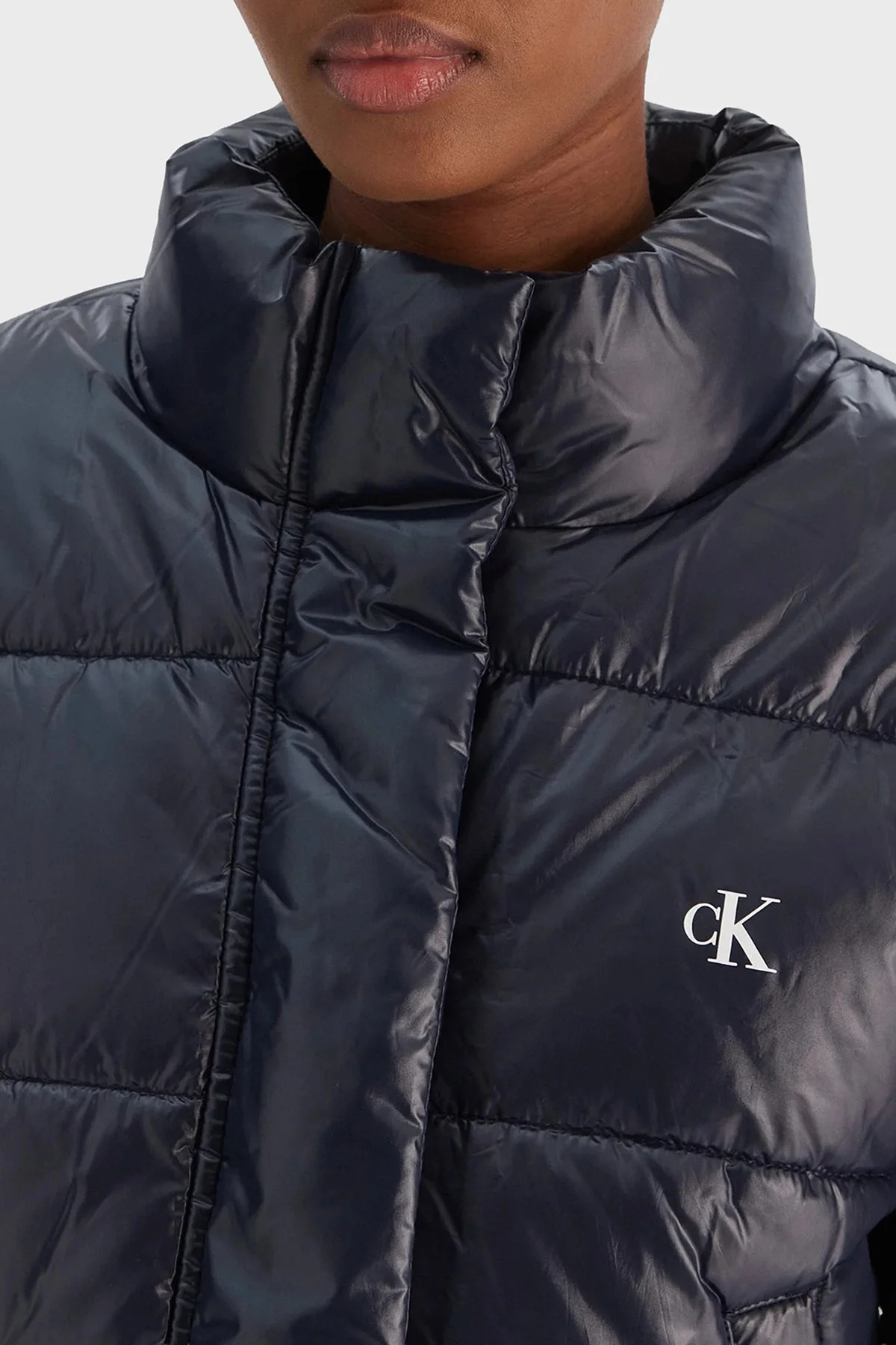 Calvin Klein Kapitoneli Regular Fit Dik Yaka Şişme LV047D504GVEK Bayan Mont LV047D504G VEK LACİVERT - 4