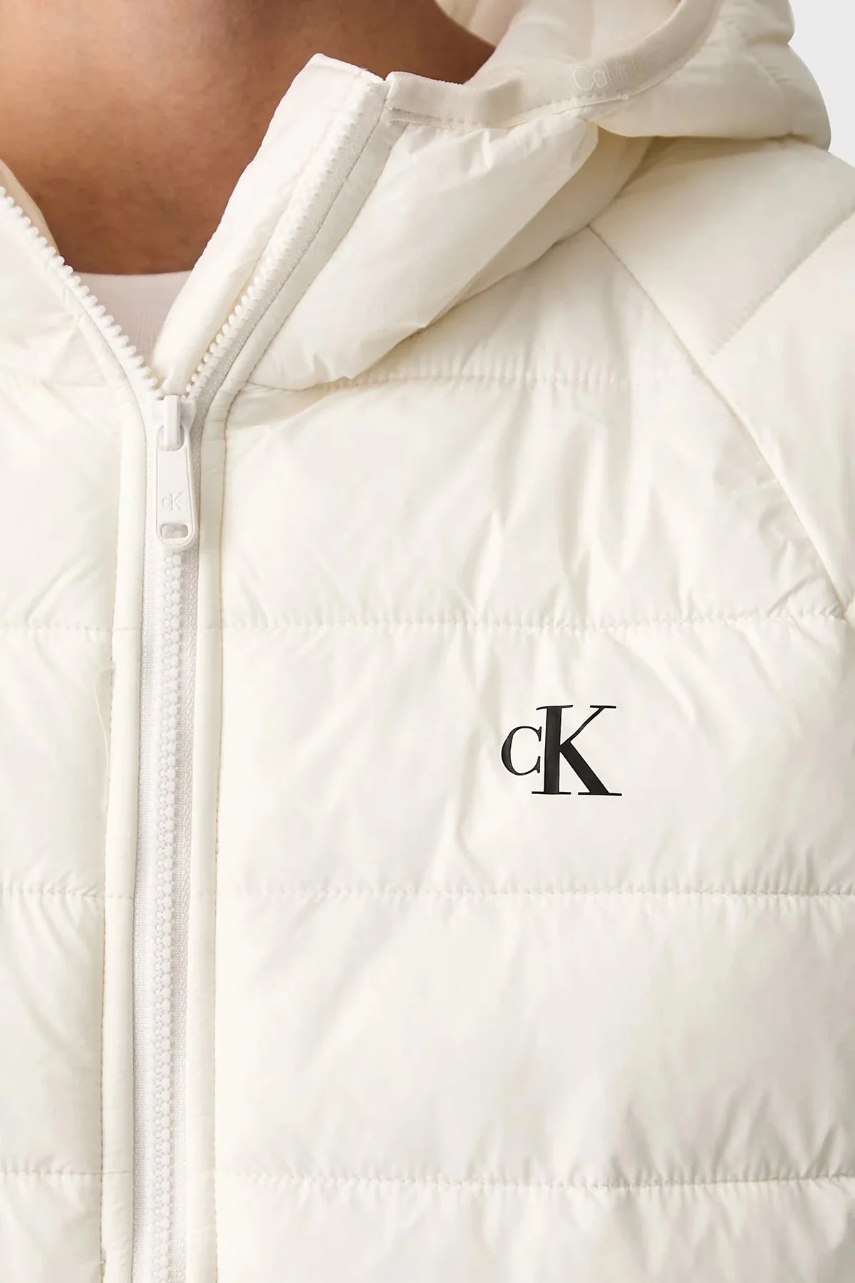 Calvin Klein Kapitoneli Regular Fit Kapüşon Yaka LV047G505GYAS Kadın Mont LV047G505G YAS KREM - 6