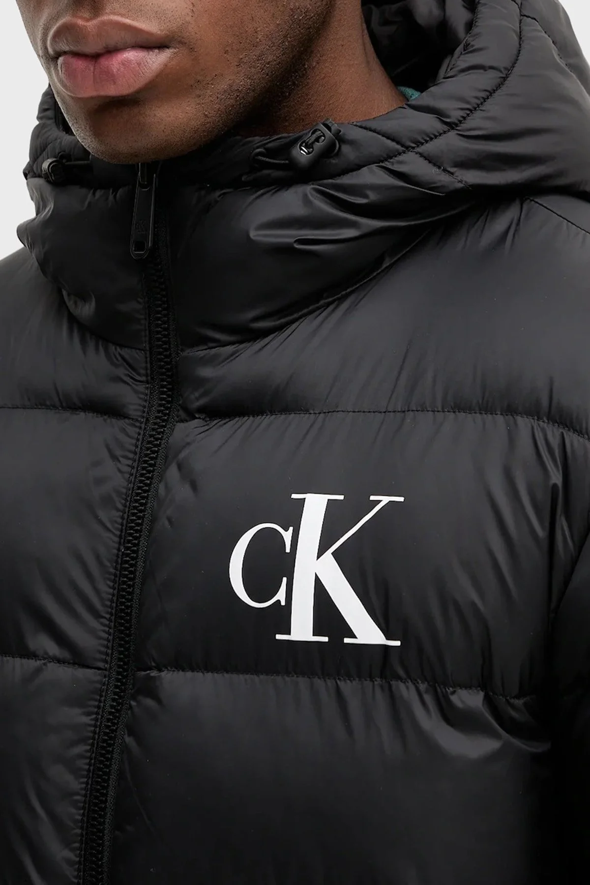 Calvin Klein Kapitoneli Regular Fit Kapüşonlu Yaka Şişme LV04RD528GUB1 Erkek Mont LV04RD528G UB1 SİYAH - 4