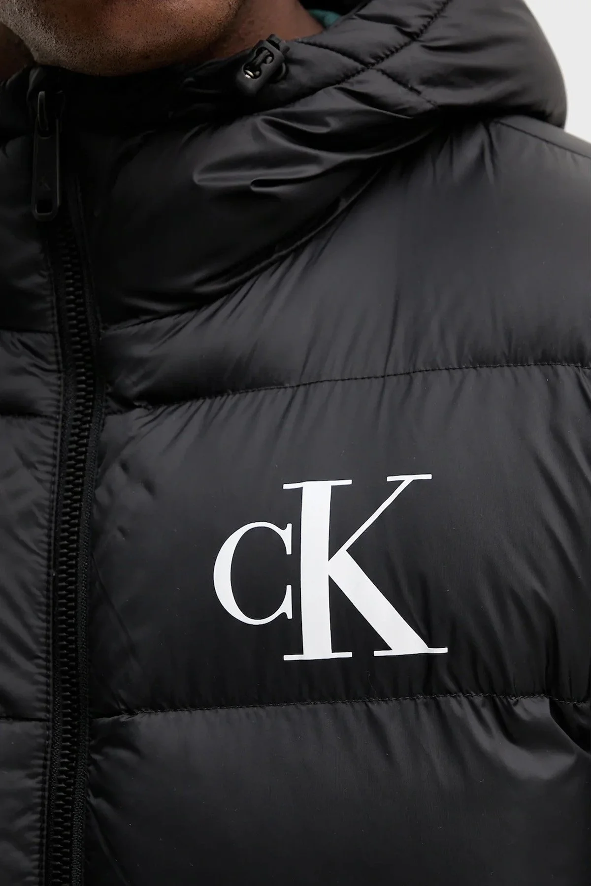 Calvin Klein Kapitoneli Regular Fit Kapüşonlu Yaka Şişme LV04RD528GUB1 Erkek Mont LV04RD528G UB1 SİYAH - 5