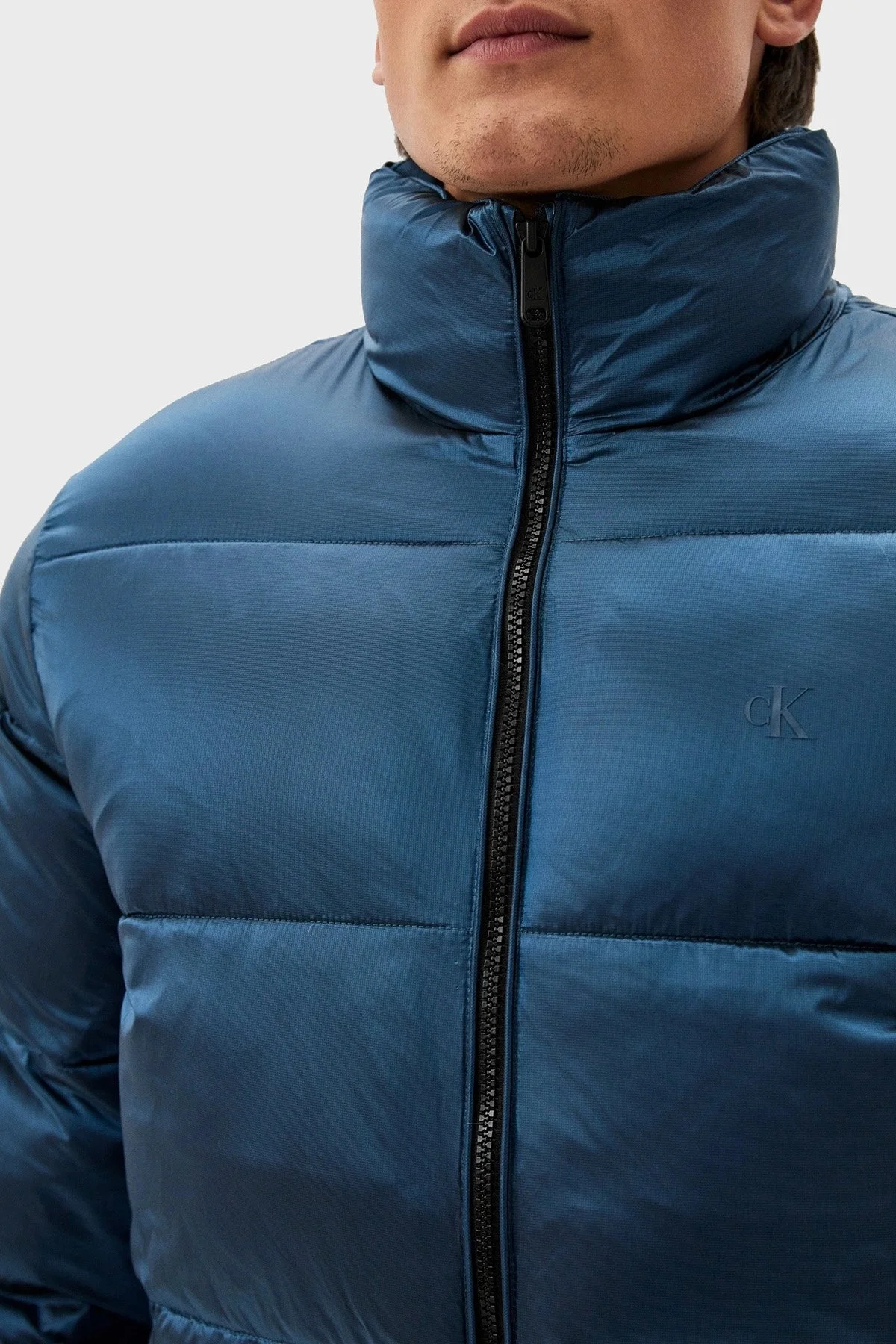 Calvin Klein Kapitoneli Regular Fit Parlak Görünümlü Dik Yaka Şişme J30J326097CDO Erkek Mont J30J326097 CDO LACİVERT - 5