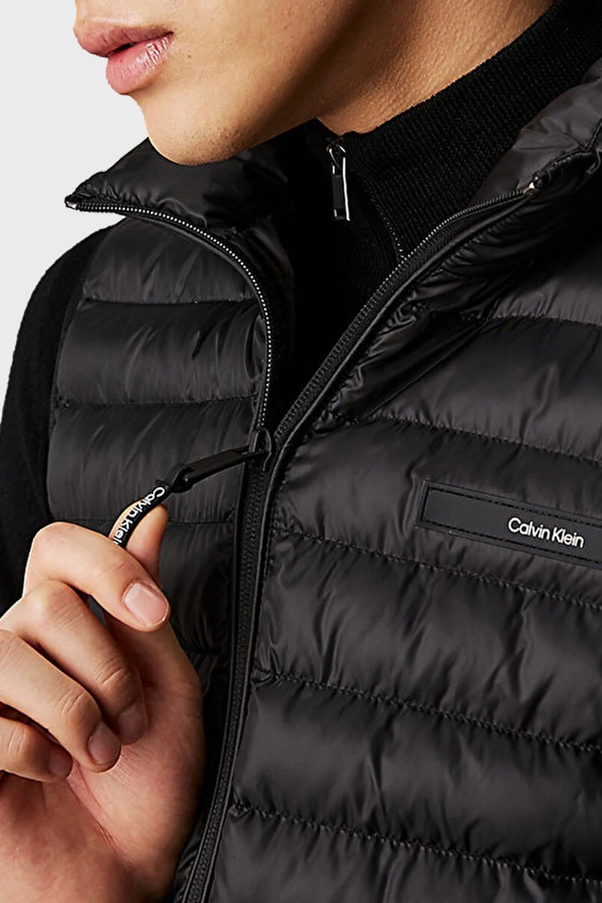 Calvin Klein Kapitoneli Regular Fit Su İtici Dik Yaka Şişme K10K113470BEH Erkek Yelek K10K113470 BEH SİYAH - 5