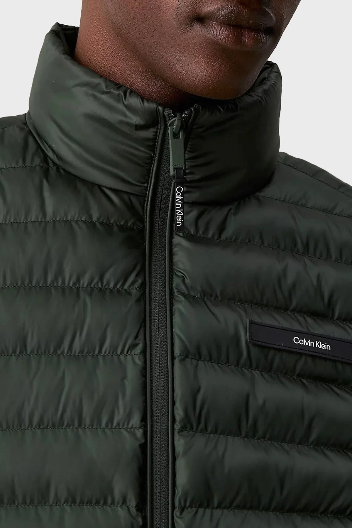 Calvin Klein Kapitoneli Regular Fit Su İtici Dik Yaka Şişme K10K113470M14 Erkek Yelek K10K113470 M14 YEŞİL - 4