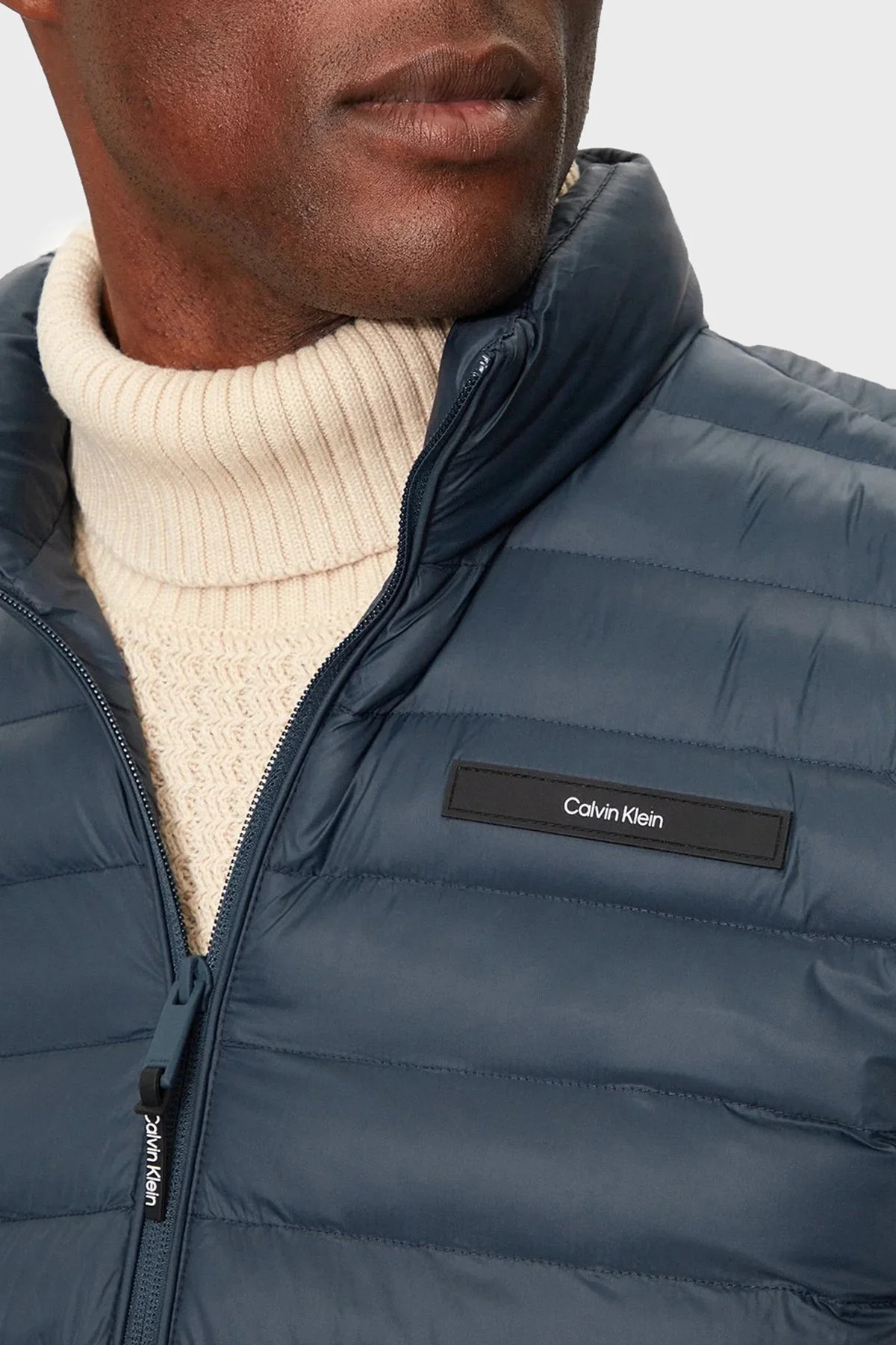 Calvin Klein Kapitoneli Regular Fit Su İtici Dik Yaka Şişme K10K113470PPK Erkek Yelek K10K113470 PPK MAVİ - 5