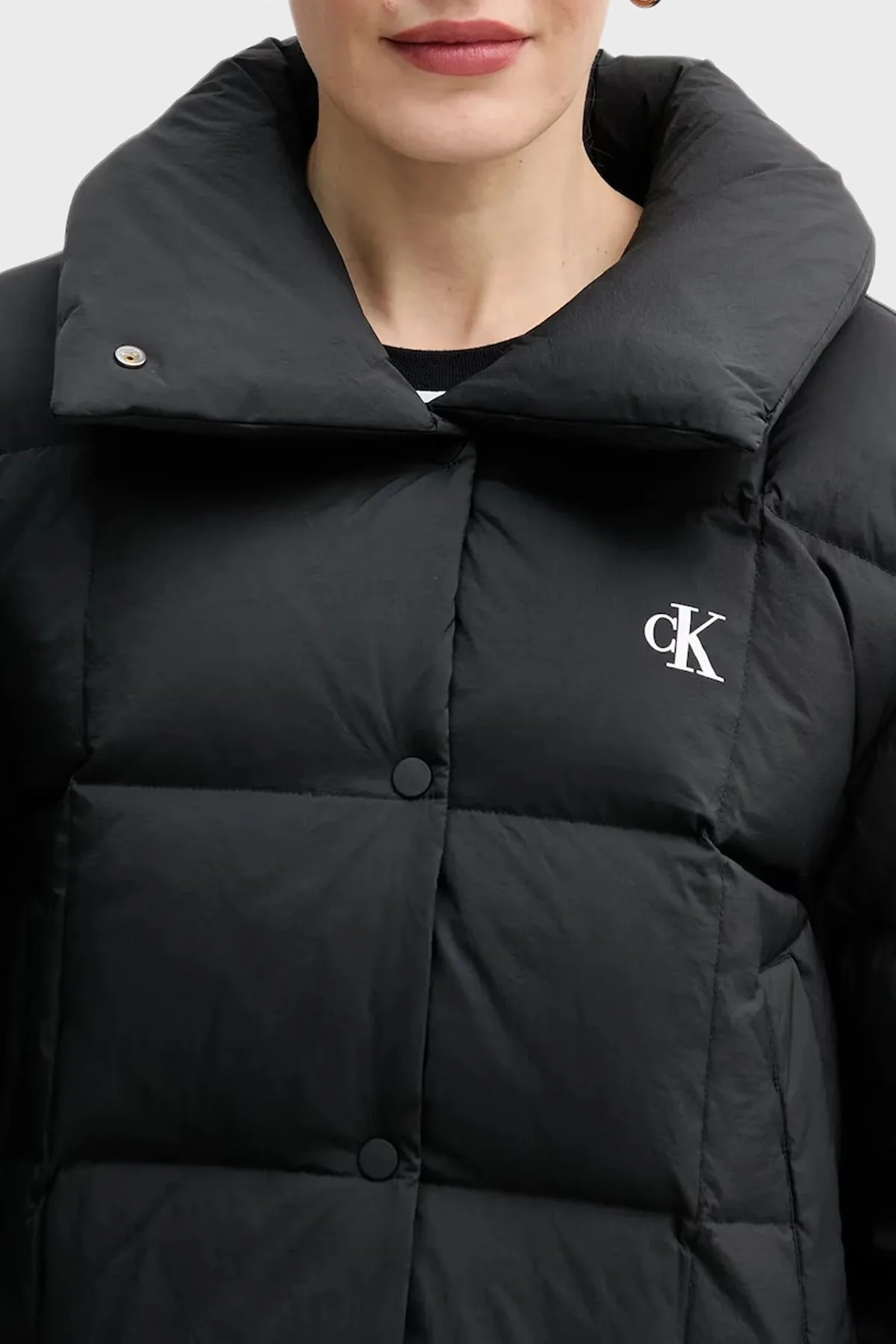 Calvin Klein Kapitoneli Relaxed Fit Suya Dayanıklı Şişme LV044D521GUB1 Bayan Mont LV044D521G UB1 SİYAH - 4