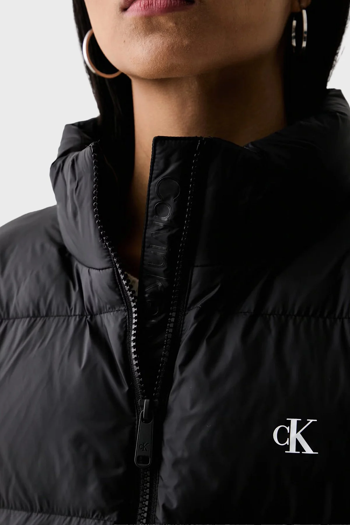 Calvin Klein Kapitoneli Su İtici Dik Yaka Şişme LV047H503GUB1 Kadın Mont LV047H503G UB1 Siyah - 5