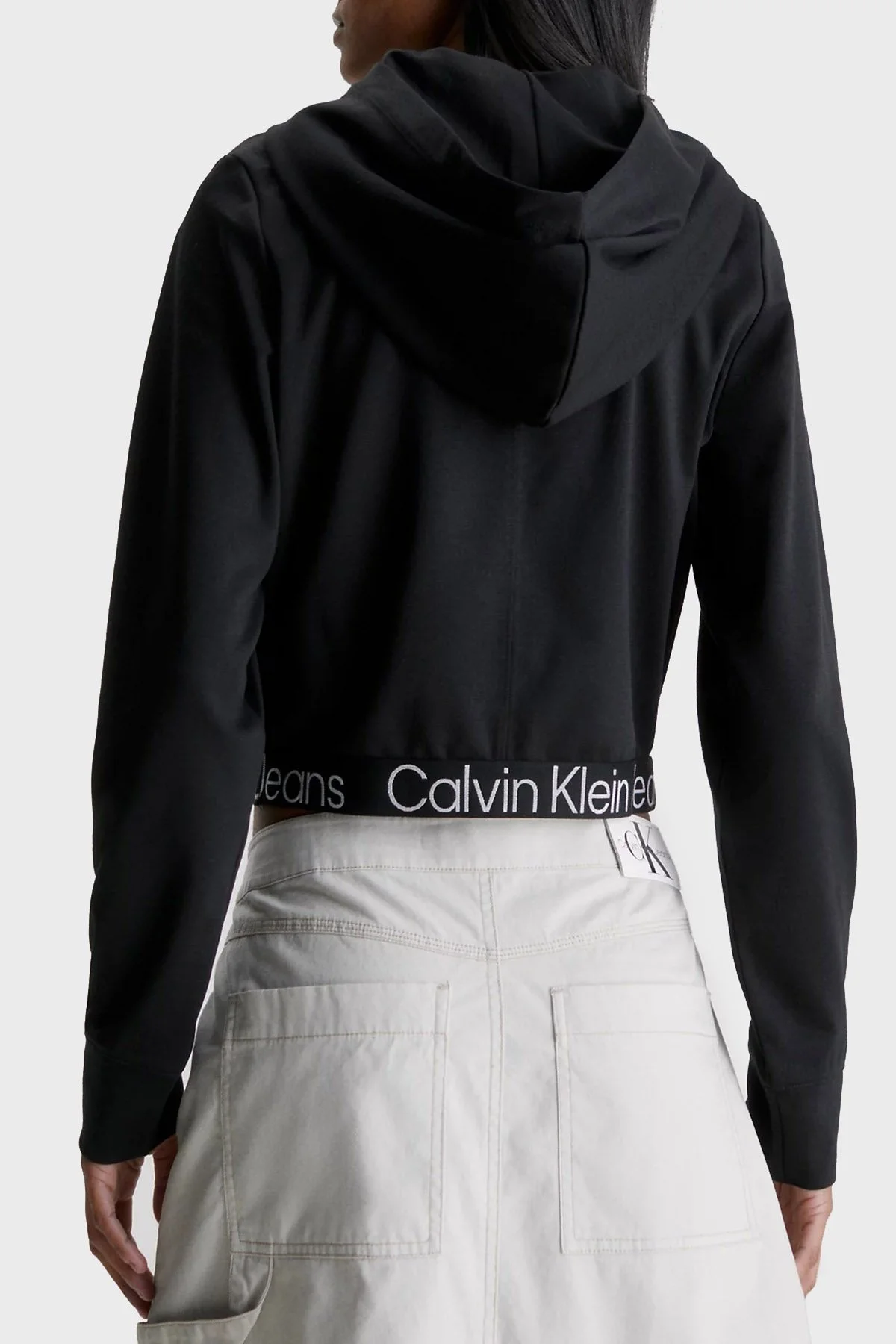 Calvin Klein Kapüşonlu Regular Fit Crop J20J221413BEH Bayan Sweat J20J221413 BEH SİYAH - 2
