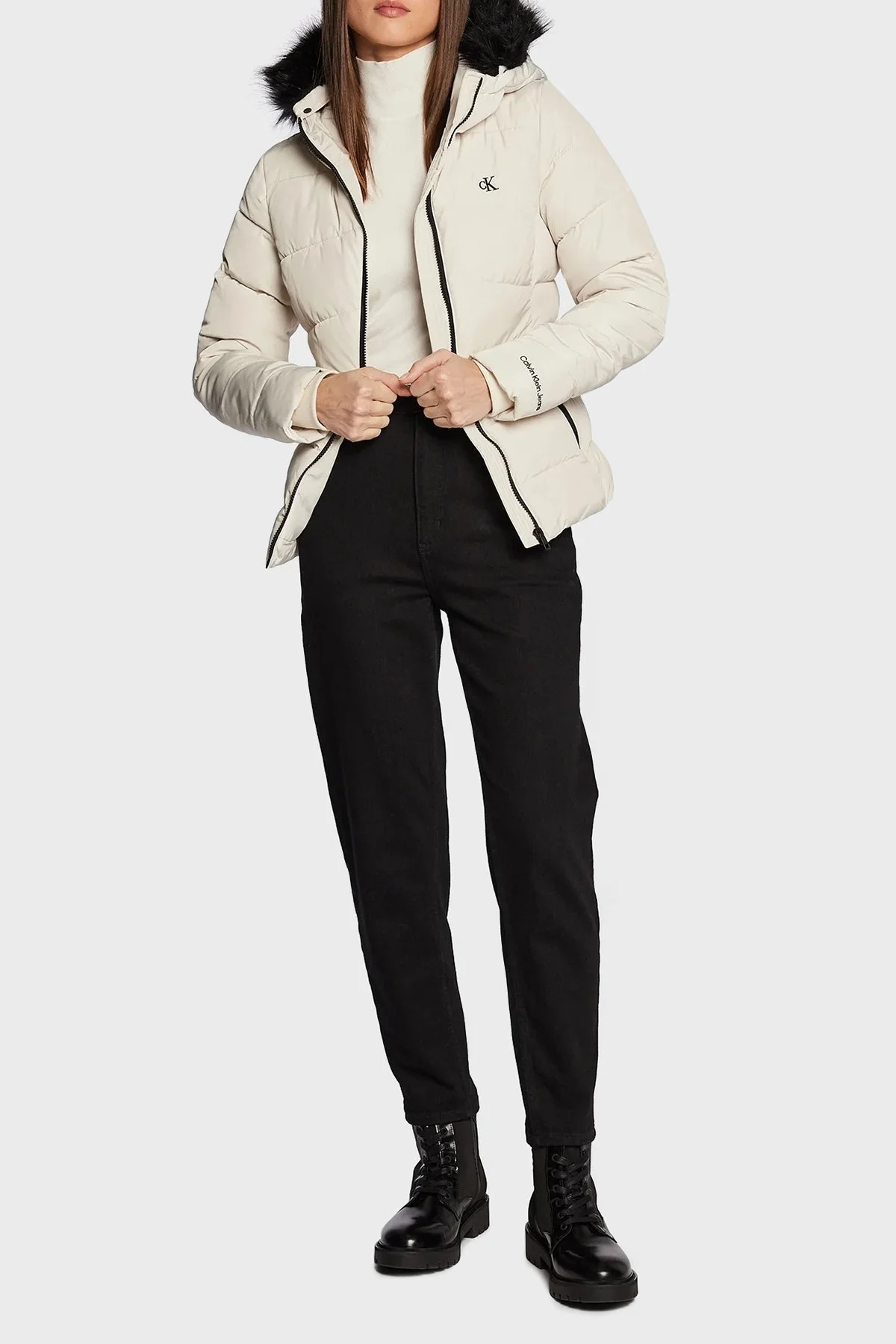 Calvin Klein Kuş Tüyü Dolgulu Kapüşonlu Şişme Bayan Mont J20J219824 ACF BEJ - 2