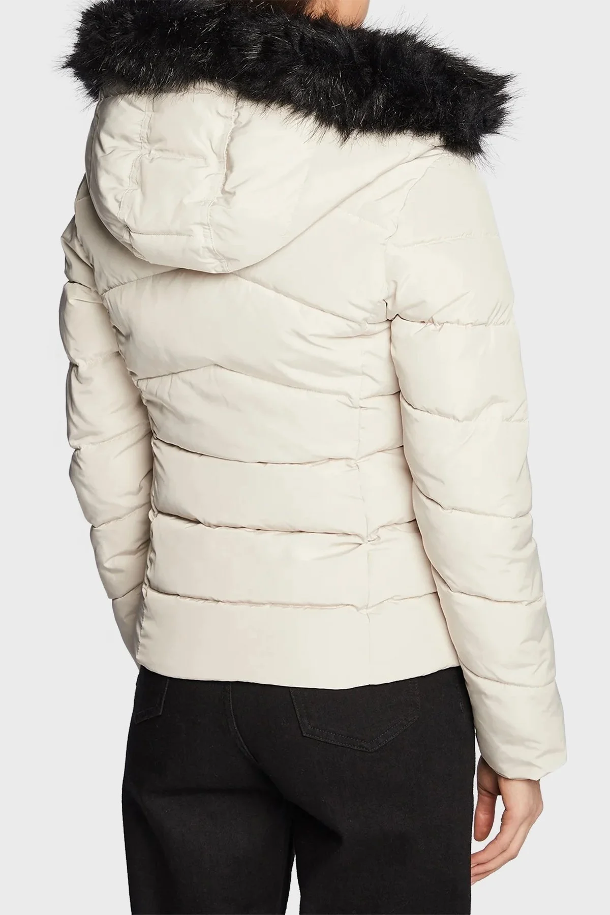 Calvin Klein Kuş Tüyü Dolgulu Kapüşonlu Şişme Bayan Mont J20J219824 ACF BEJ - 3