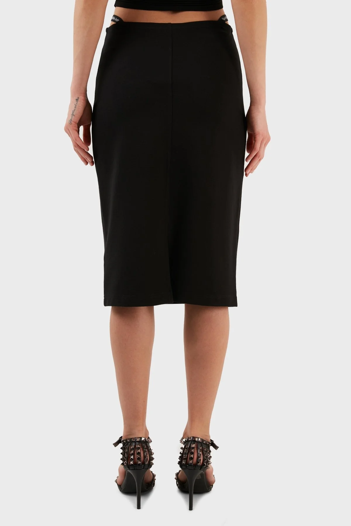 Calvin Klein Logo Bantlı Dar Kesim Midi Boy J20J220465BEH Bayan Etek J20J220465 BEH SİYAH - 7