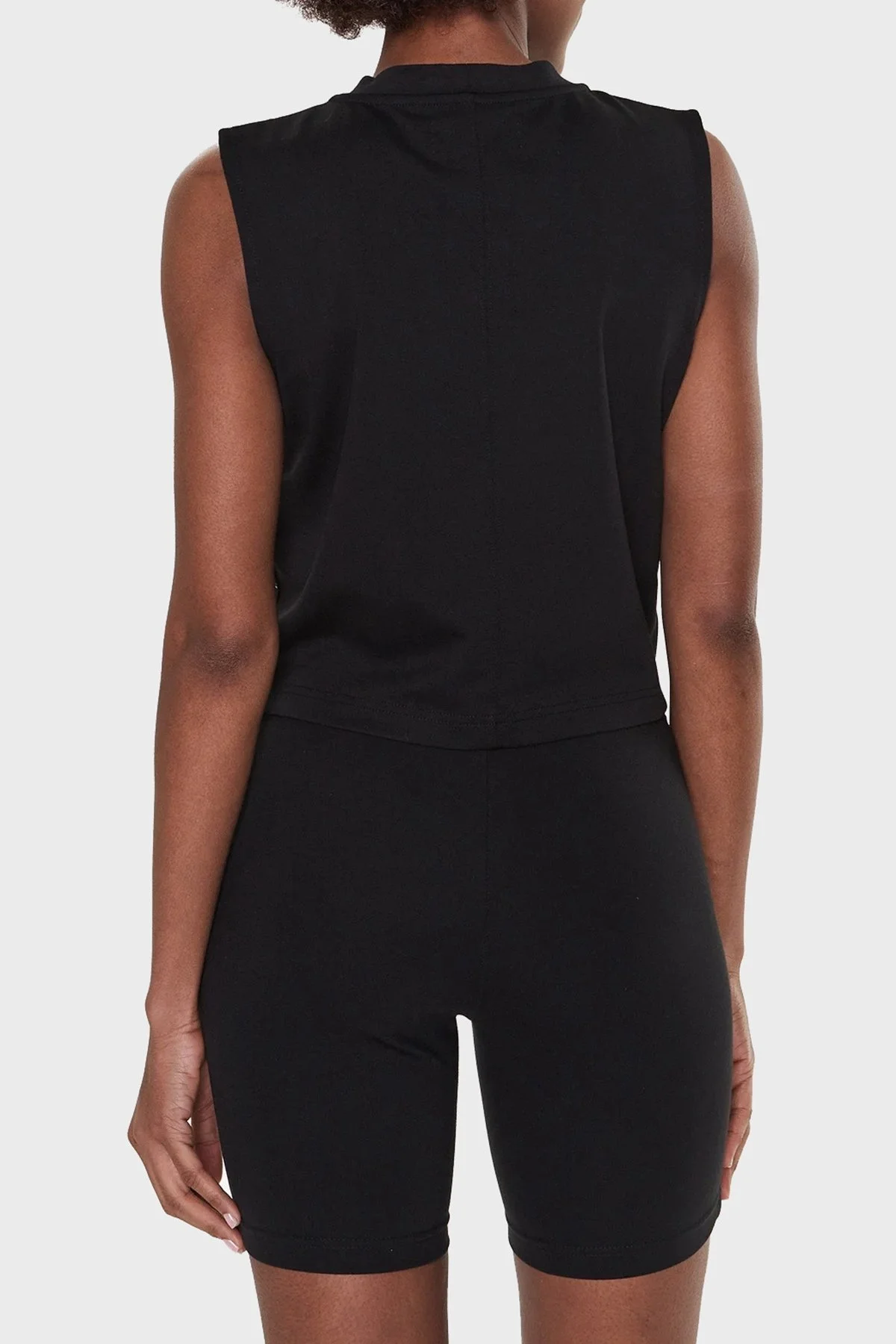 Calvin Klein Logo Bantlı Kolsuz Regular Fit Crop J20J220786BEH Bayan Top J20J220786 BEH SİYAH - 3