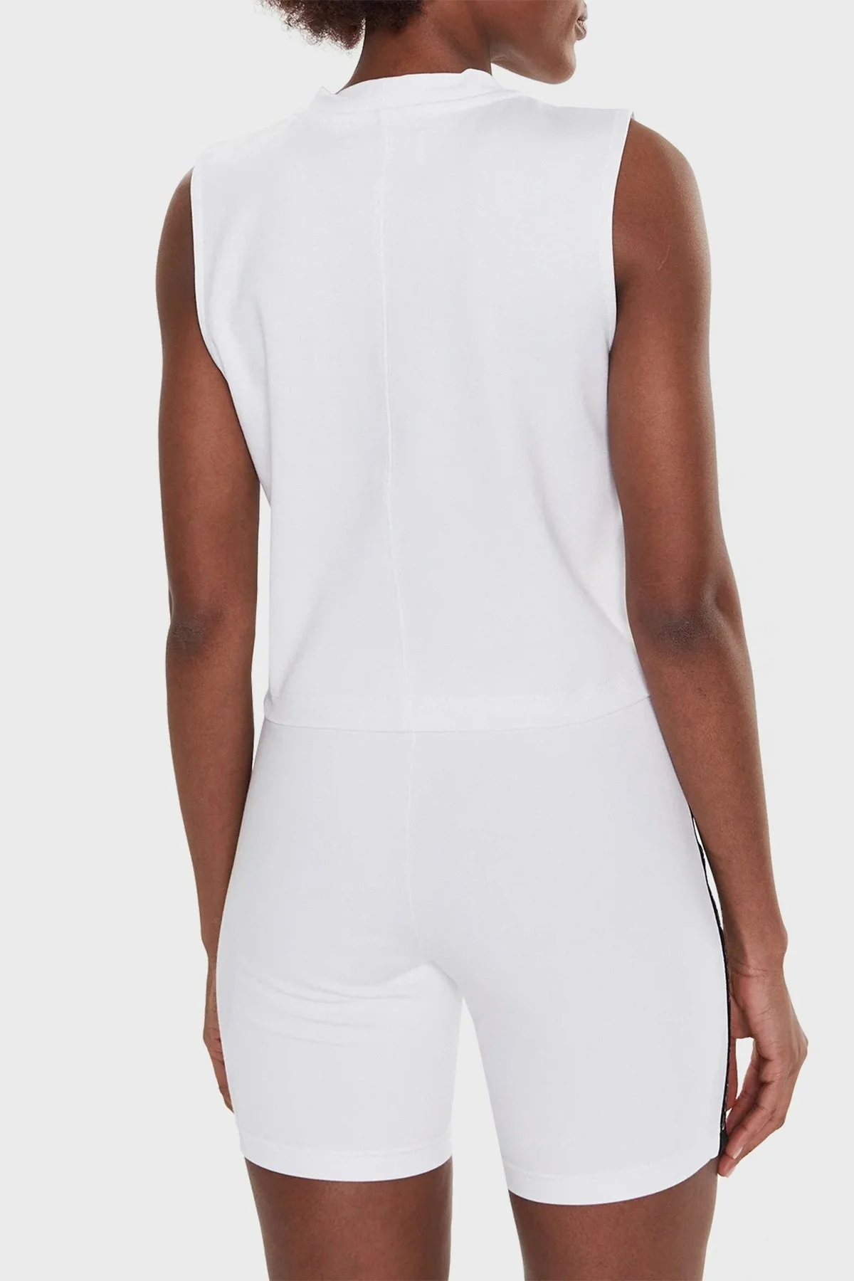 Calvin Klein Logo Bantlı Kolsuz Regular Fit Crop J20J220786YAF Bayan Top J20J220786 YAF BEYAZ - 3