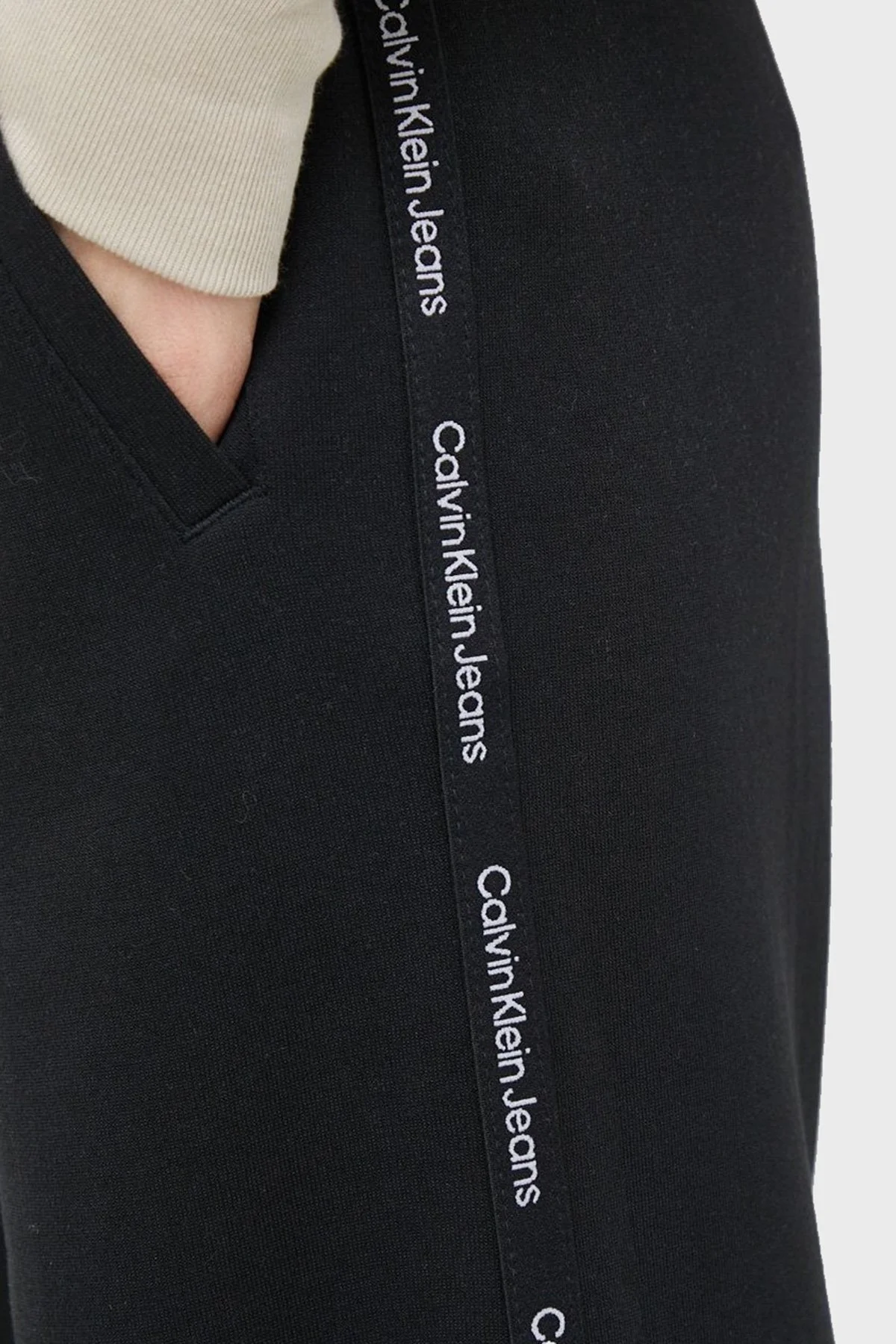 Calvin Klein Logo Bantlı Pamuk Karışımlı Relaxed Fit Bayan Pantolon J20J220962 BEH SİYAH - 4