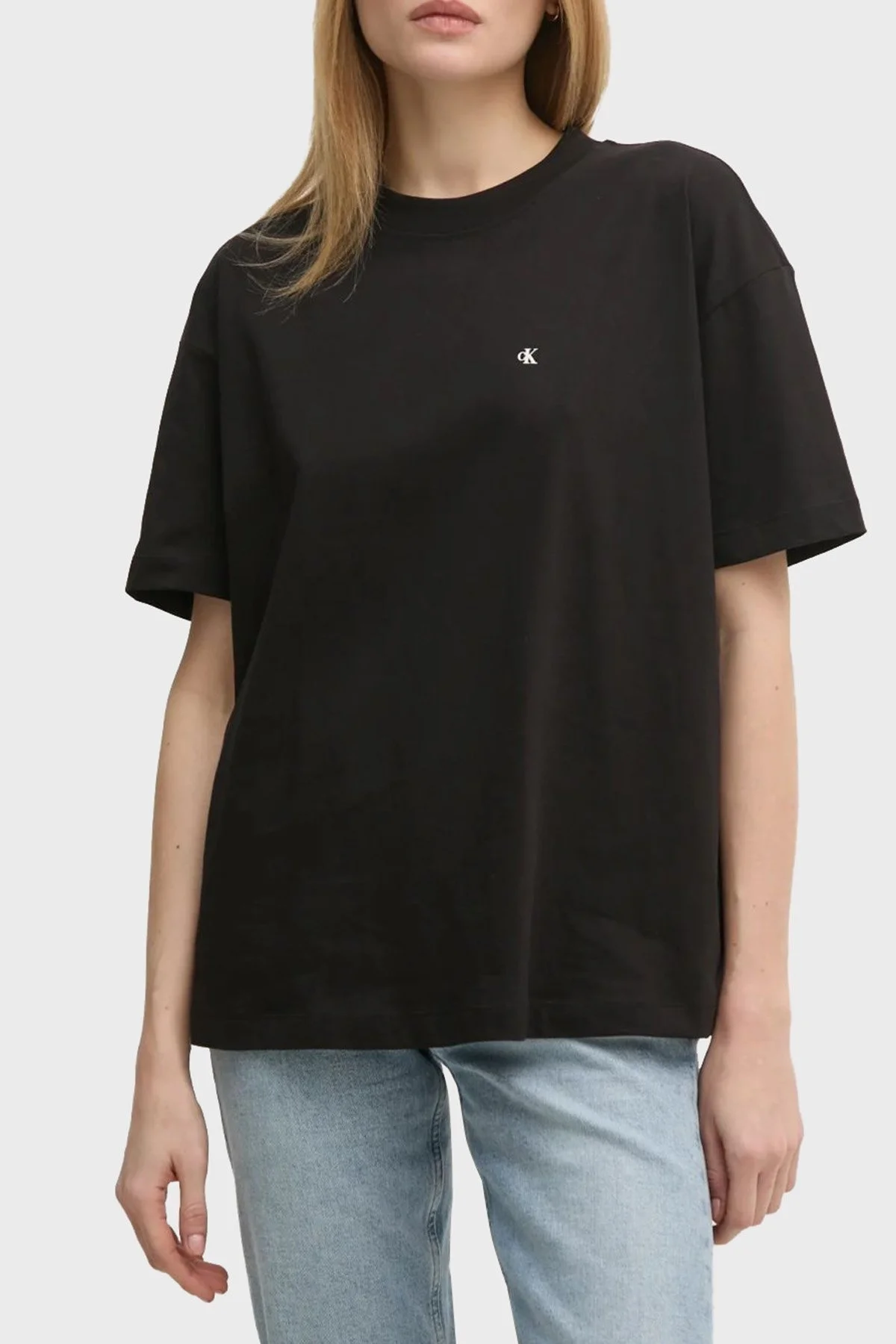 Calvin Klein Logo Baskılı % 100 Pamuk Relaxed Fit Bisiklet Yaka J20J225113BEH Bayan T Shirt J20J225113 BEH SİYAH - 2